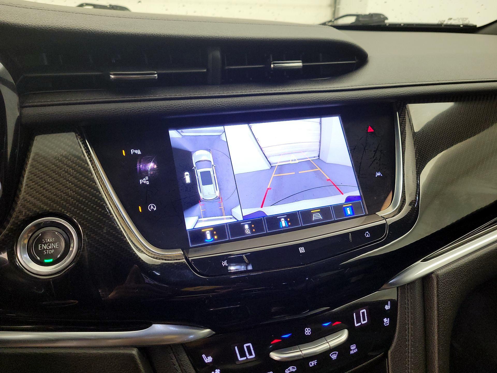 Thumbnail: 2021 Cadillac XT6 - 14