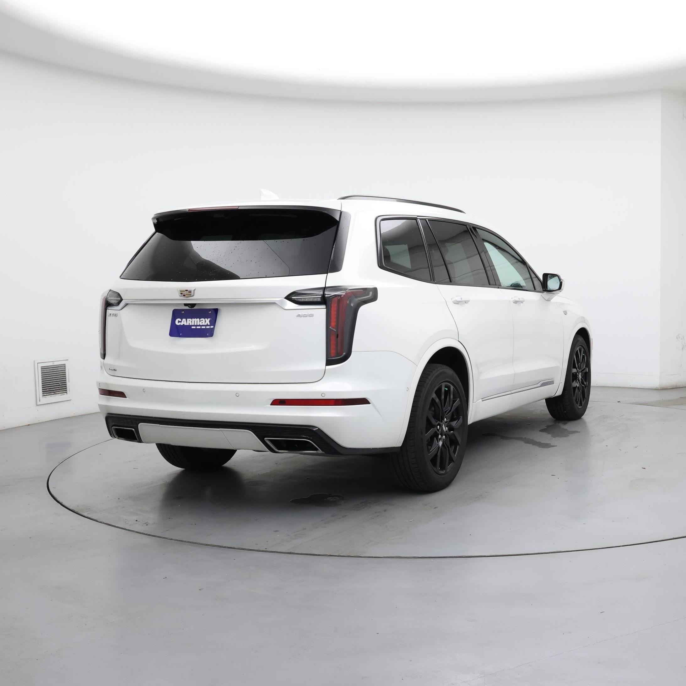 Thumbnail: 2021 Cadillac XT6 - 8