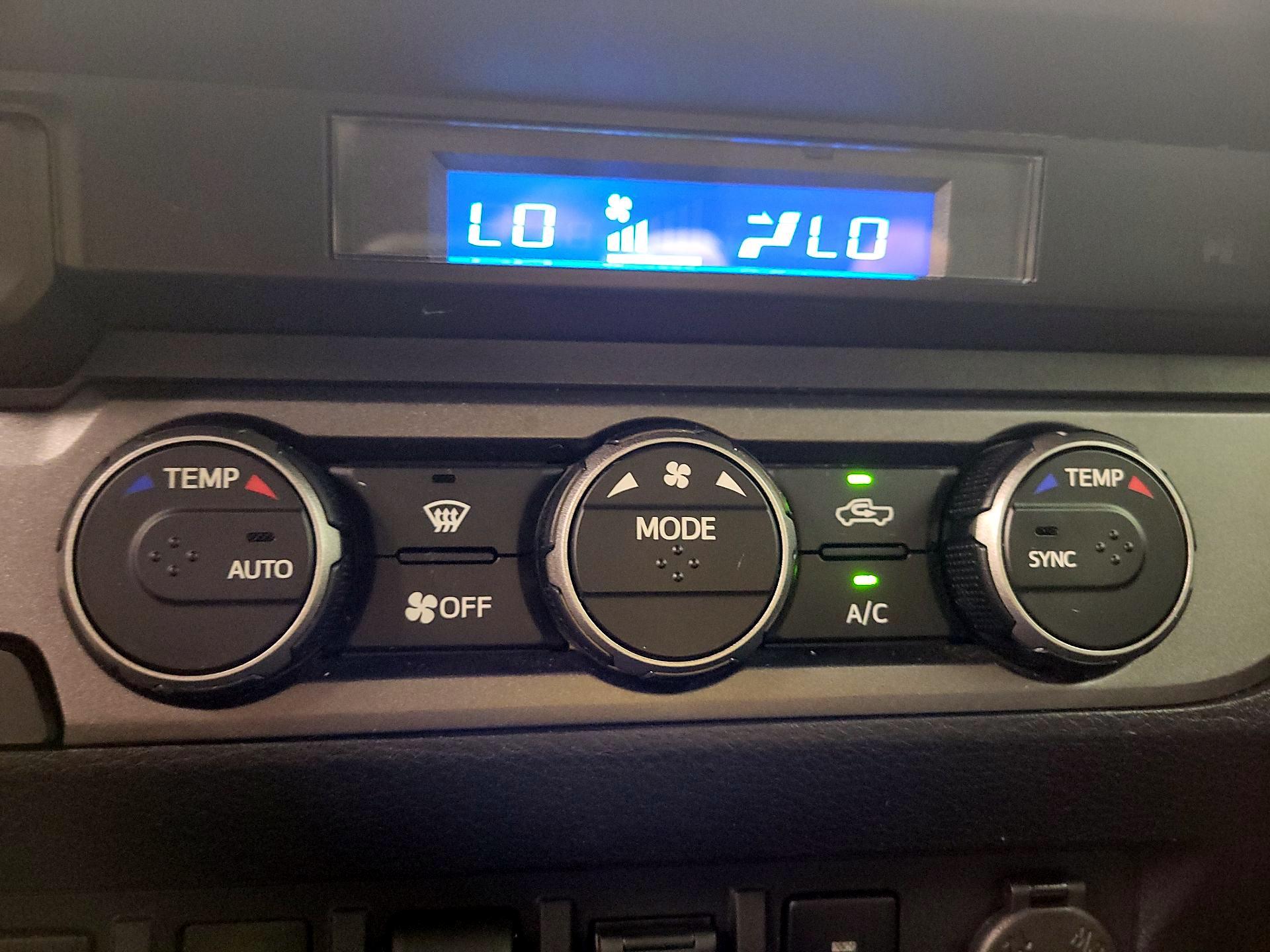 Thumbnail: 2021 Toyota Tacoma - 16