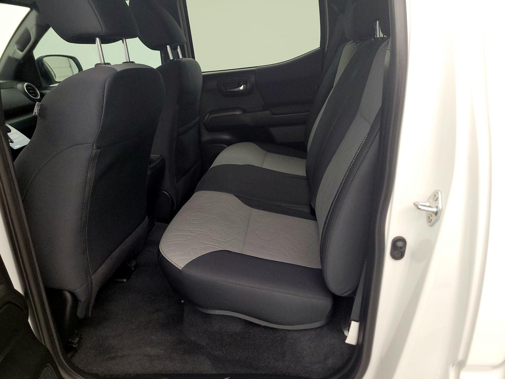 Thumbnail: 2021 Toyota Tacoma - 18