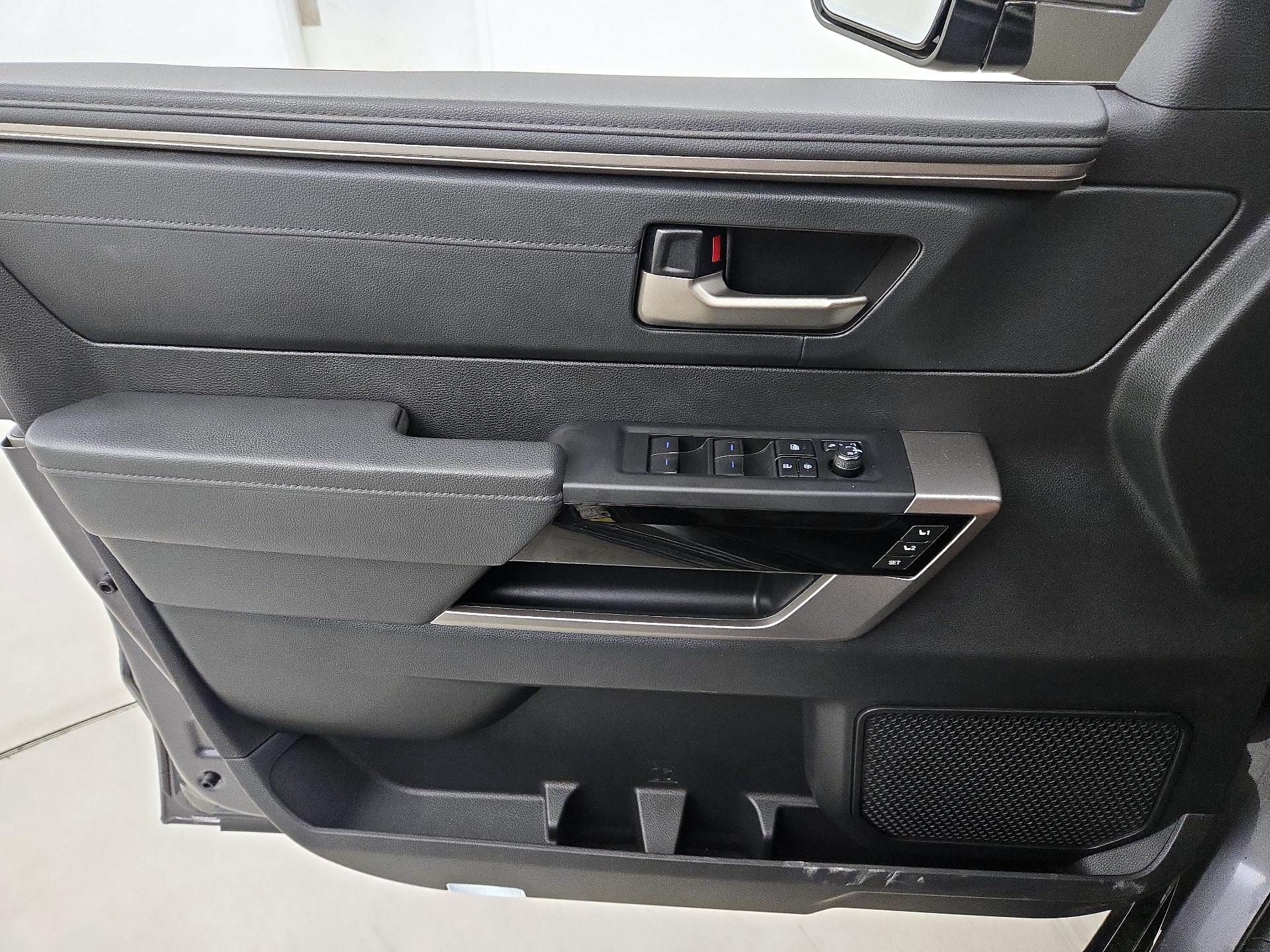 Thumbnail: 2022 Toyota Tundra - 12