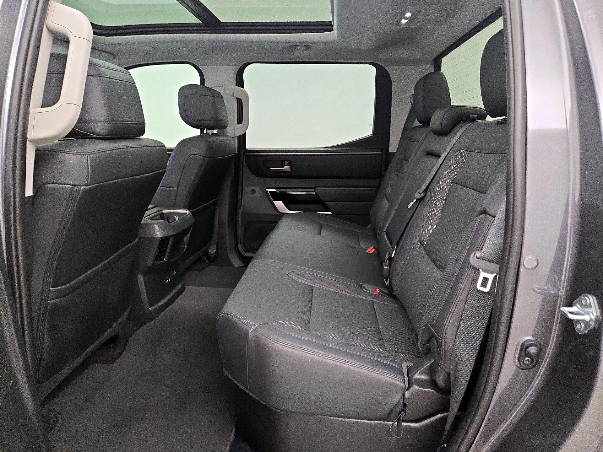 Thumbnail: 2022 Toyota Tundra - 20