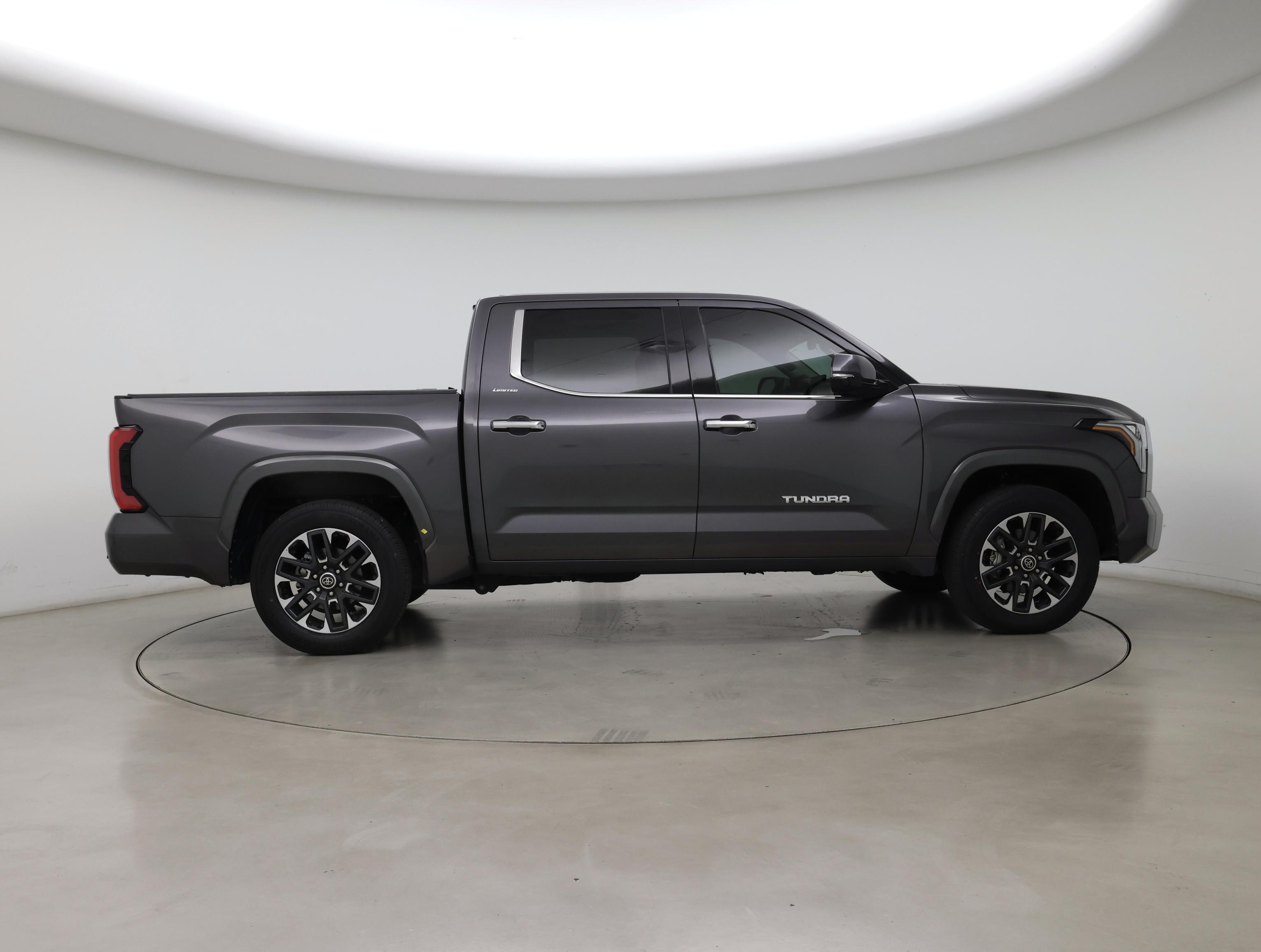 Thumbnail: 2022 Toyota Tundra - 7