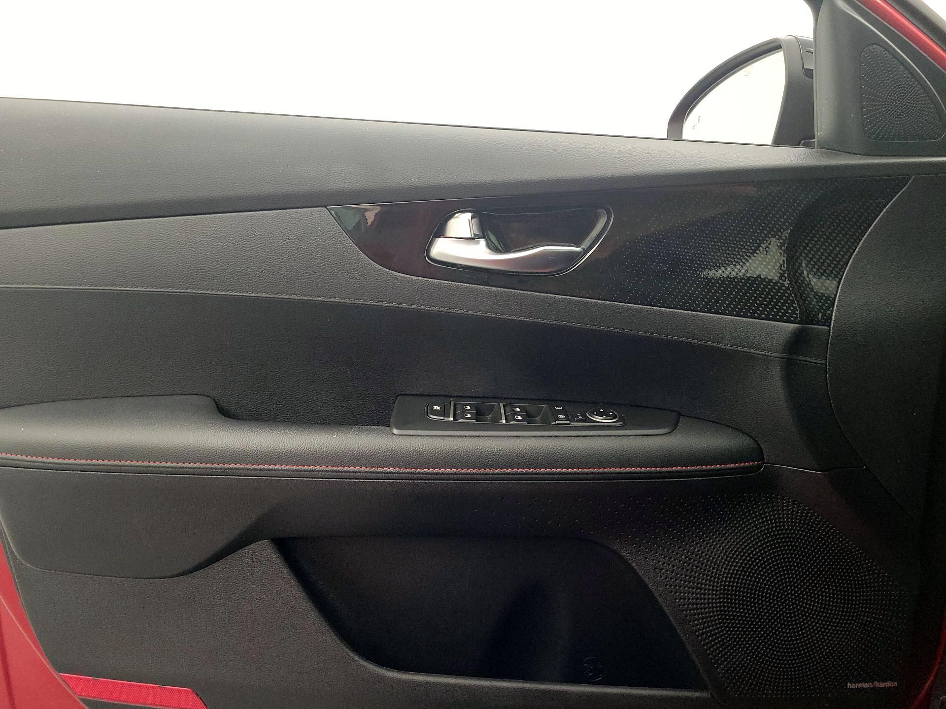 Thumbnail: 2021 Kia Forte - 12