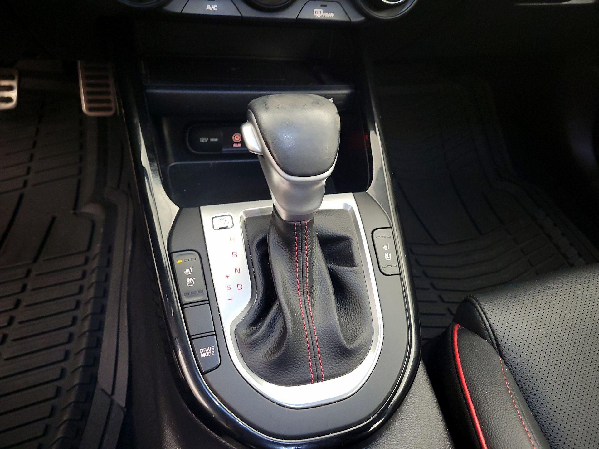 Thumbnail: 2021 Kia Forte - 15