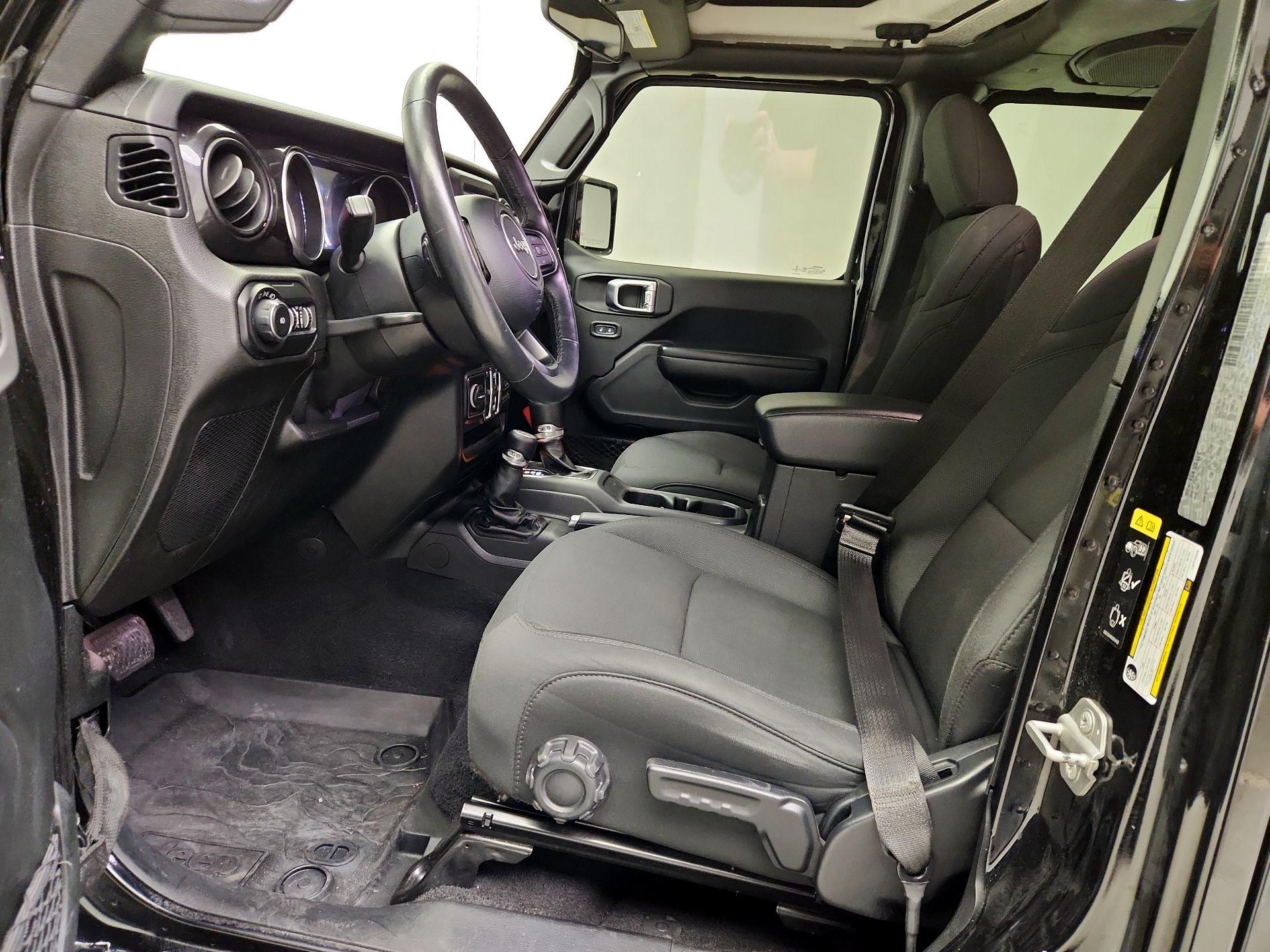 Thumbnail: 2020 Jeep Wrangler - 11