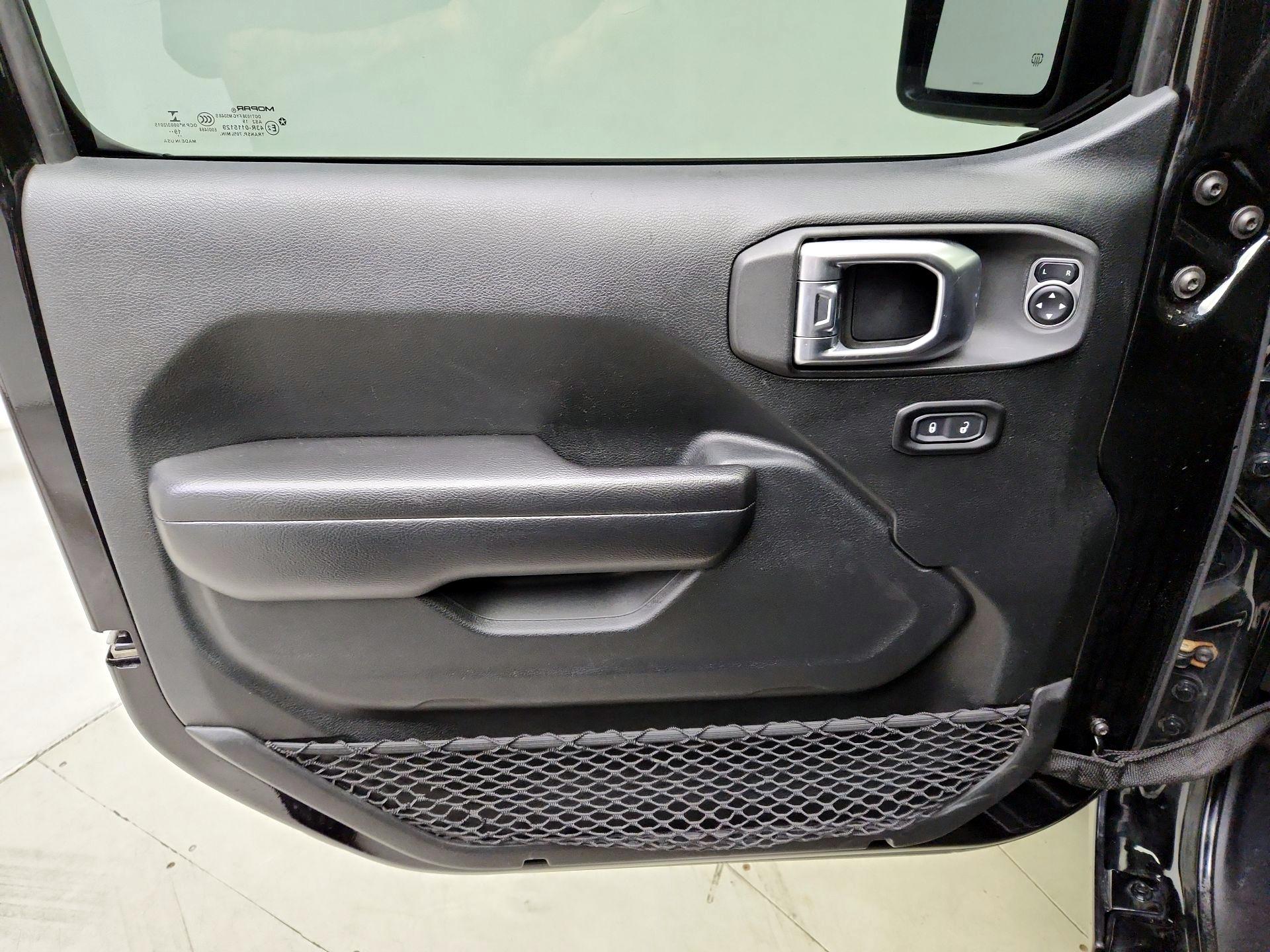 Thumbnail: 2020 Jeep Wrangler - 12