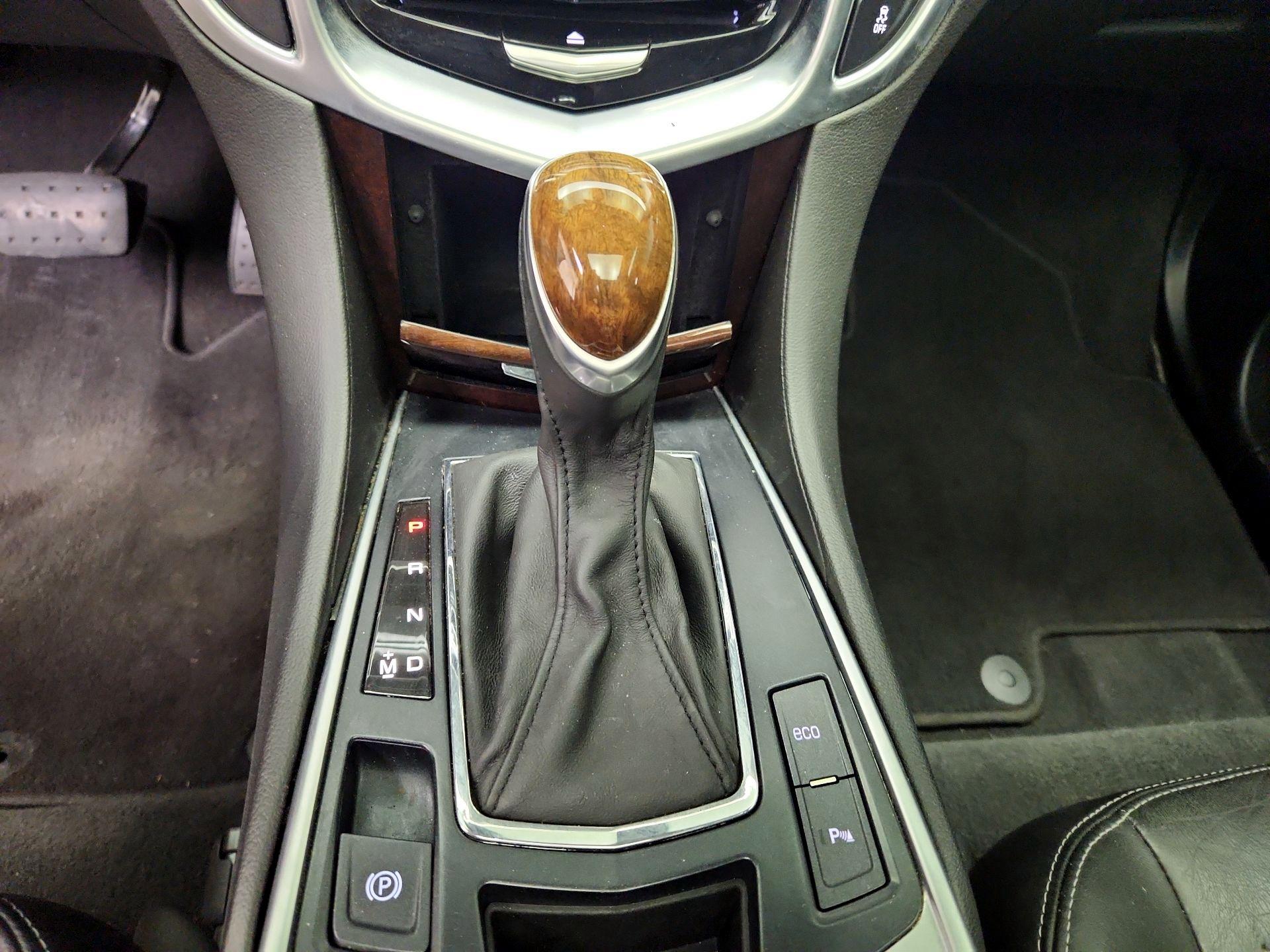 Thumbnail: 2014 Cadillac SRX - 18