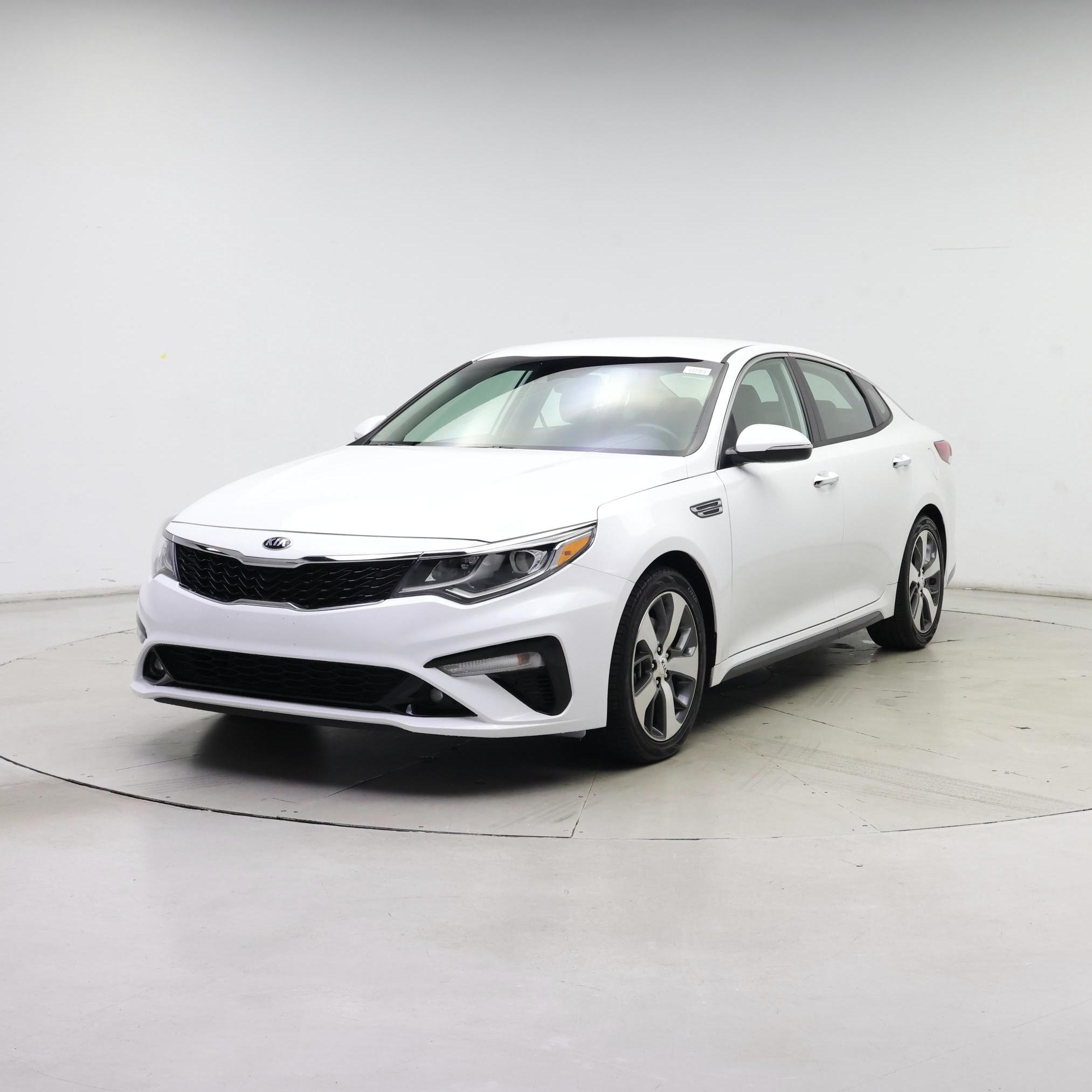 Thumbnail: 2019 Kia Optima - 4