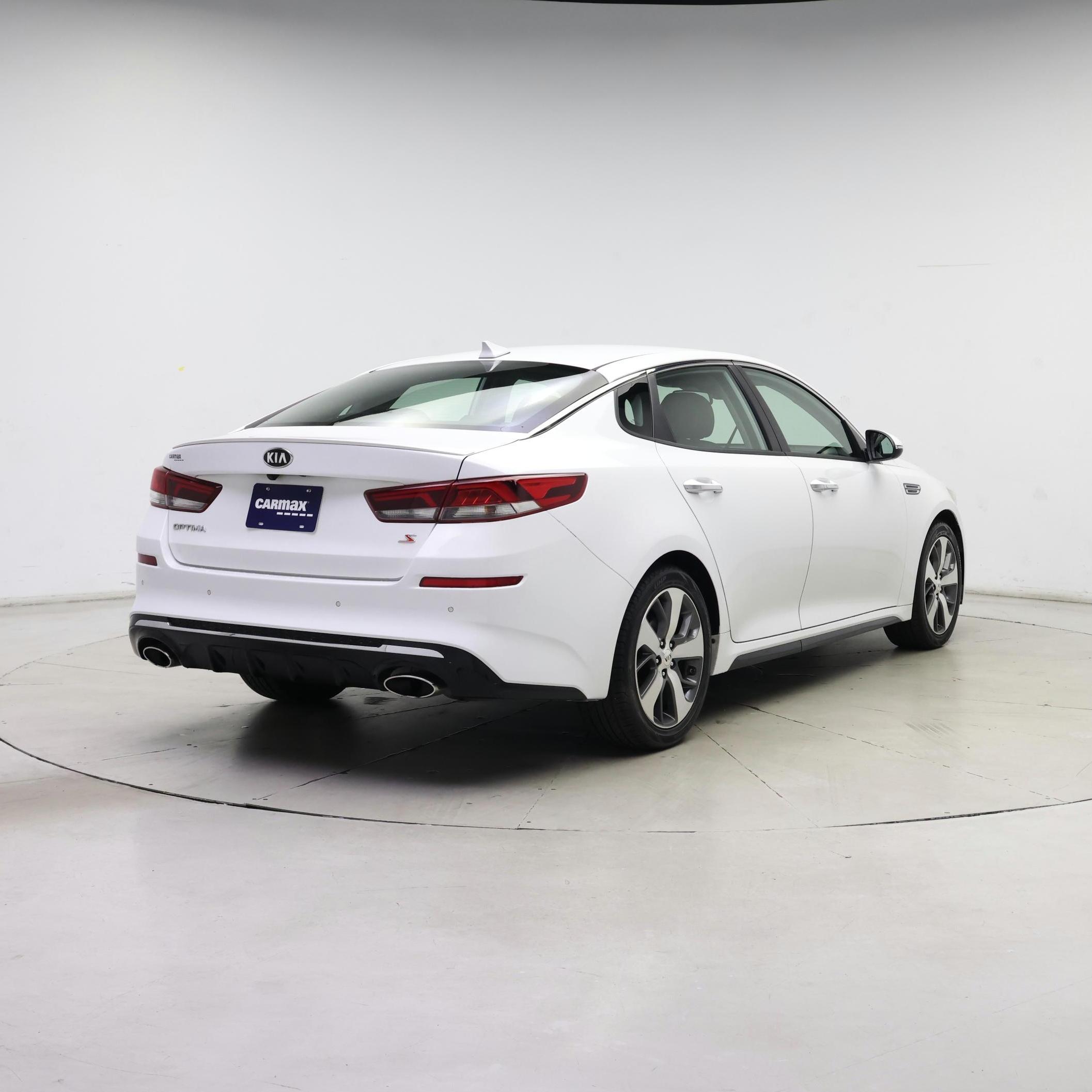 Thumbnail: 2019 Kia Optima - 8