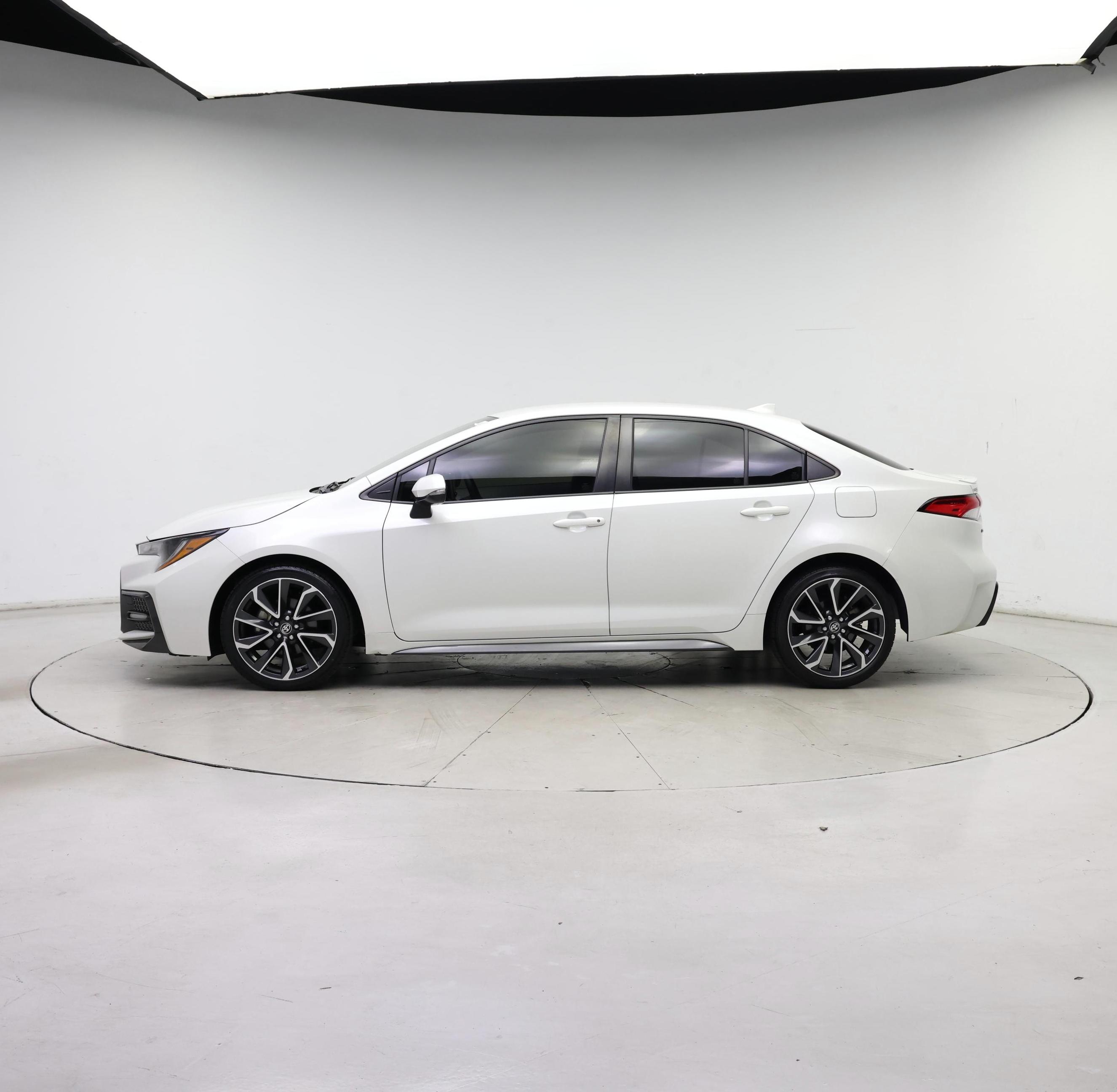 Thumbnail: 2021 Toyota Corolla - 3