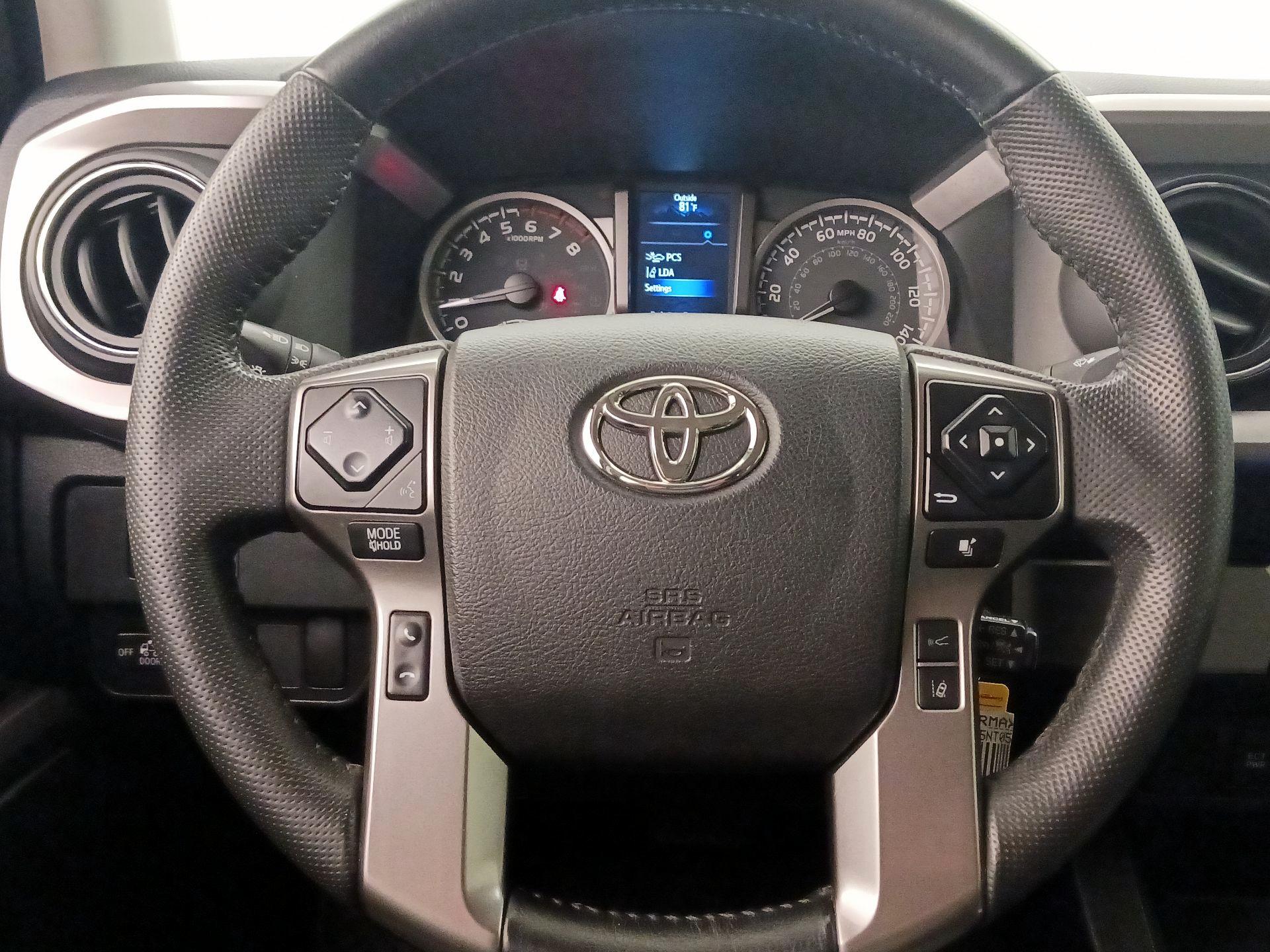 Thumbnail: 2022 Toyota Tacoma - 10