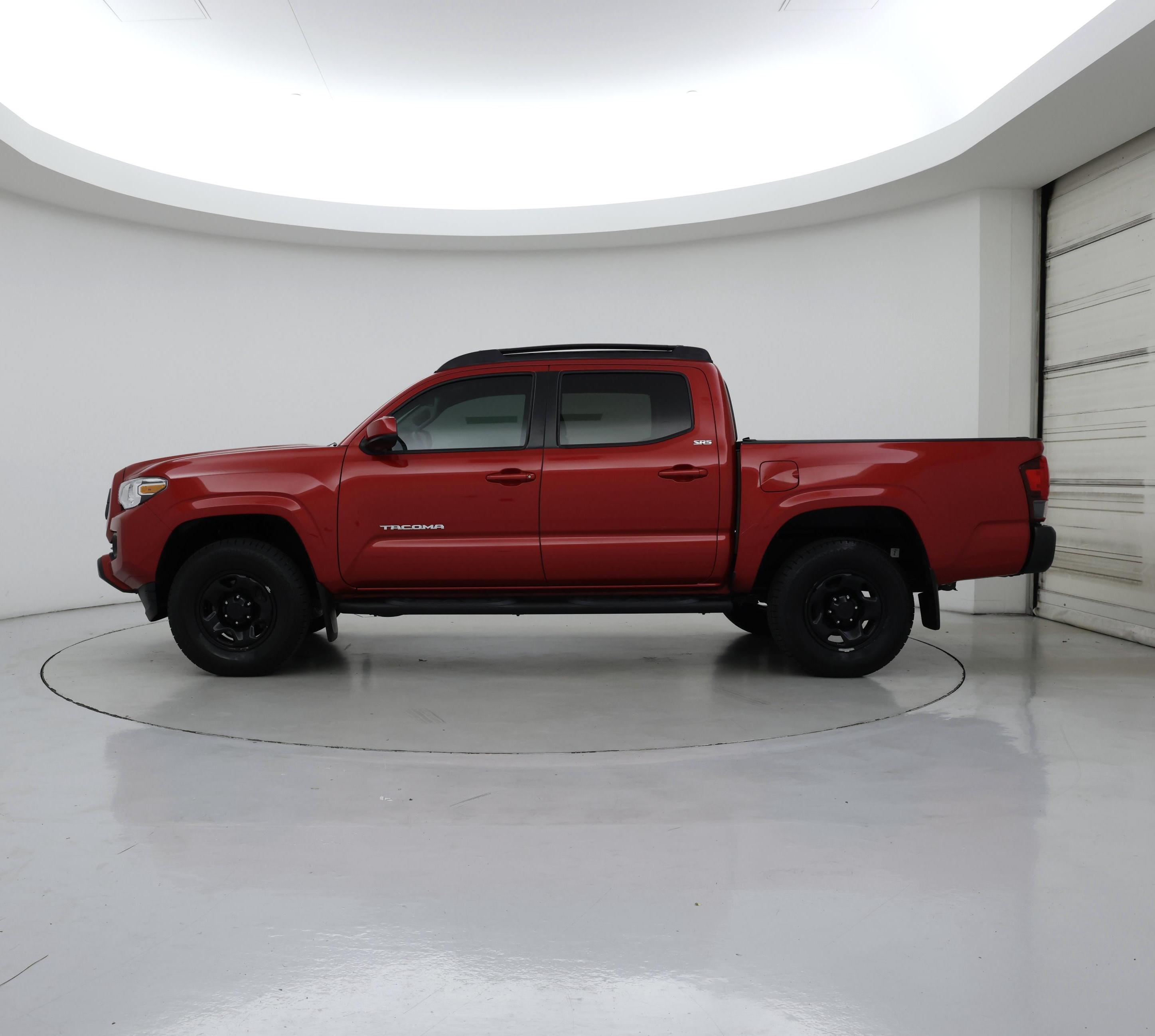 Thumbnail: 2022 Toyota Tacoma - 3