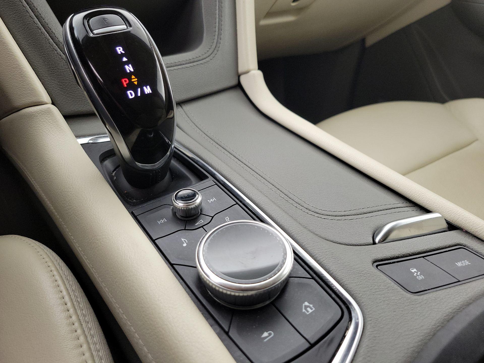 Thumbnail: 2020 Cadillac XT6 - 17