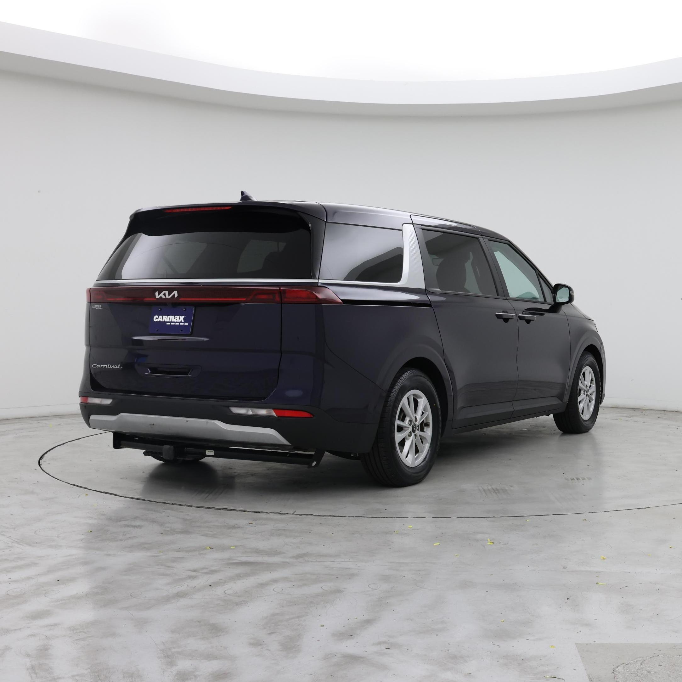 Thumbnail: 2022 Kia Carnival - 8