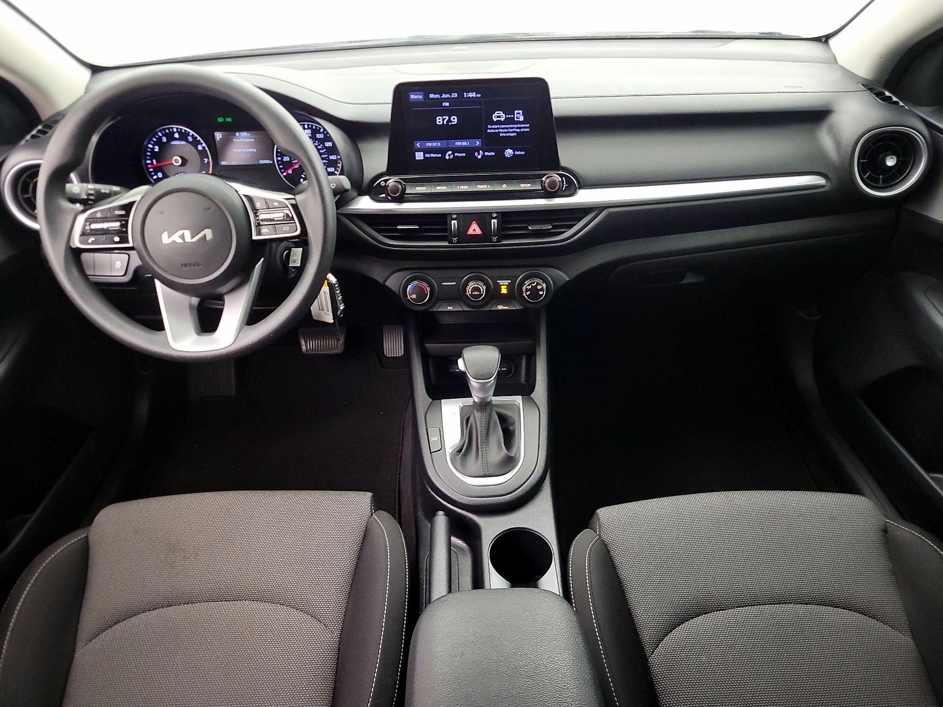 Thumbnail: 2023 Kia Forte - 9