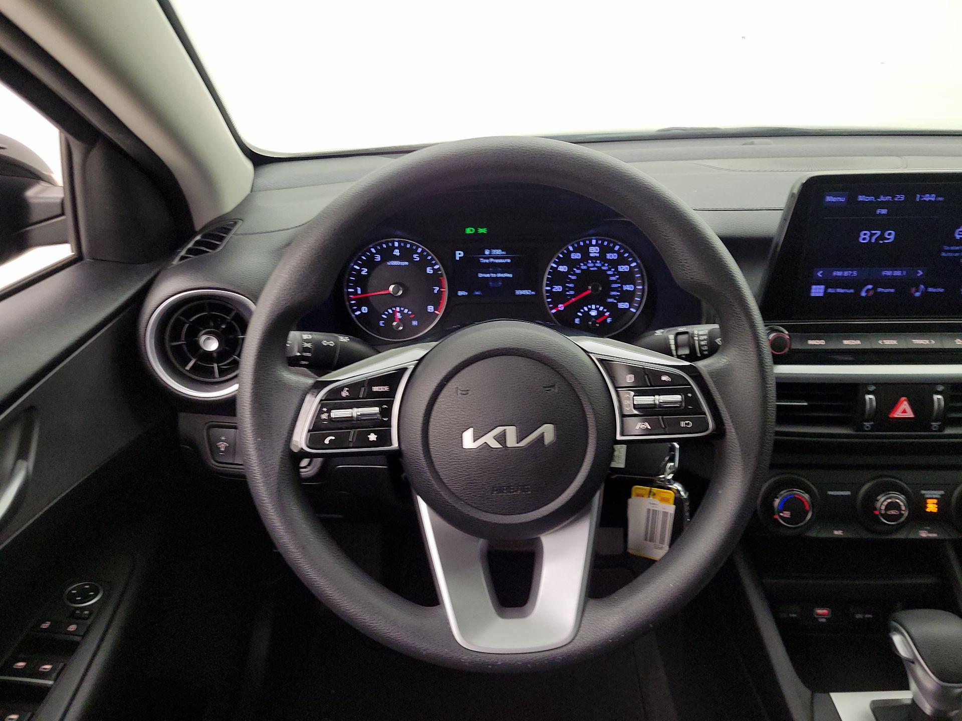 Thumbnail: 2023 Kia Forte - 10