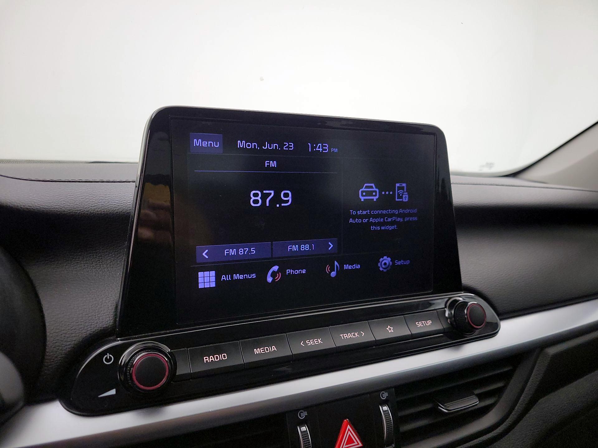 Thumbnail: 2023 Kia Forte - 15