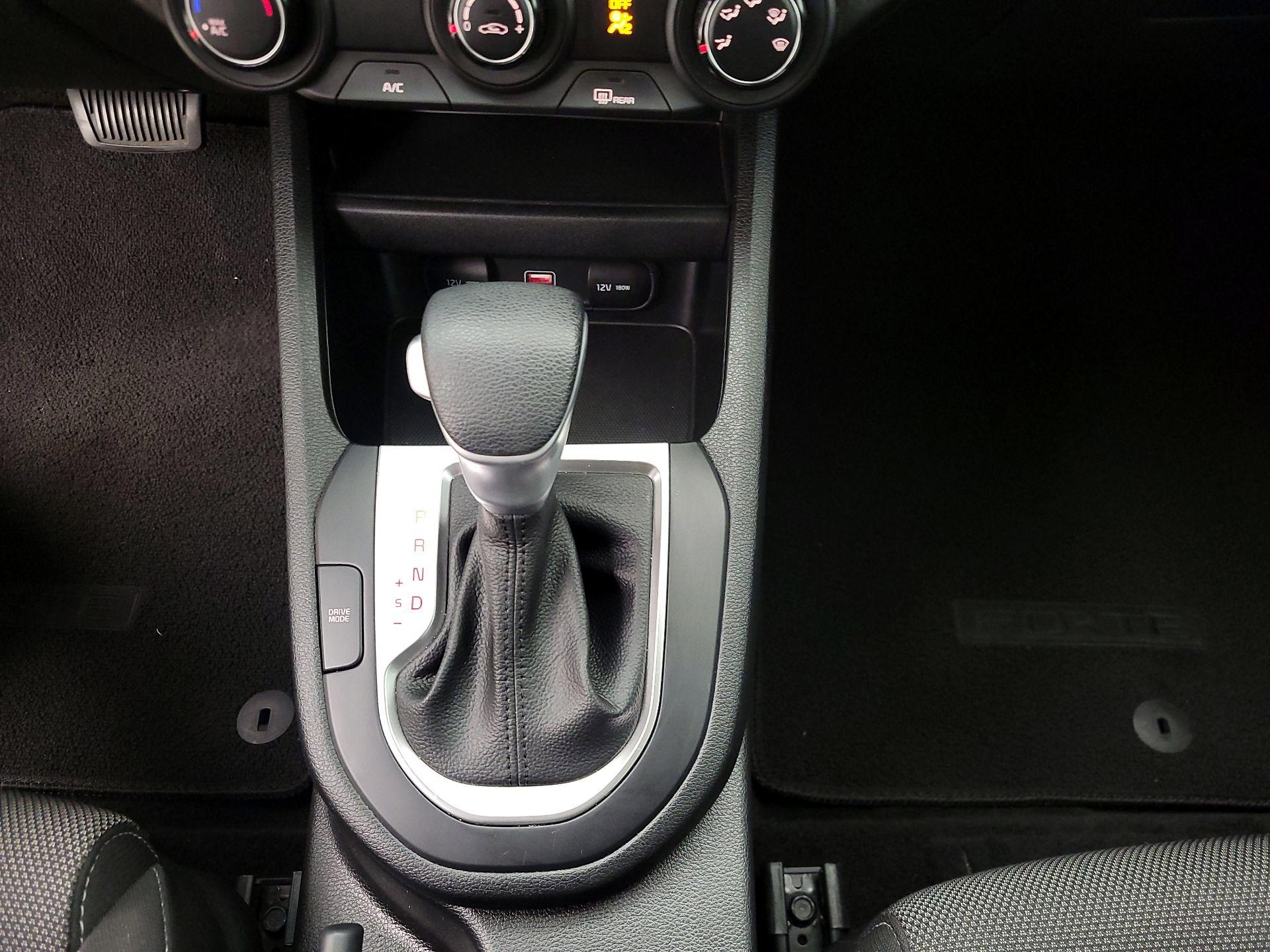 Thumbnail: 2023 Kia Forte - 17
