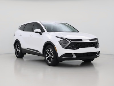 White 2024 Kia Sportage EX