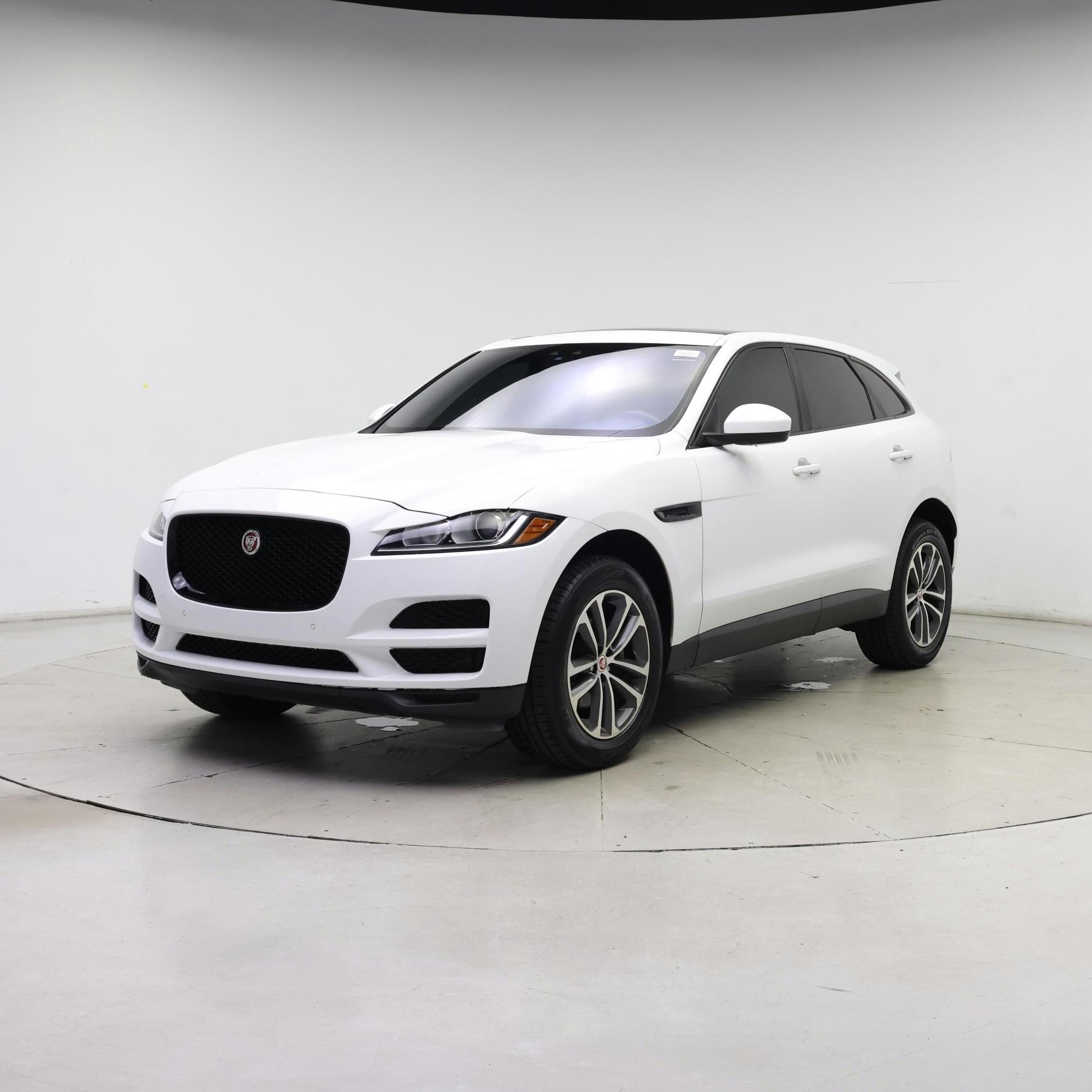 Thumbnail: 2020 Jaguar F-Pace - 4