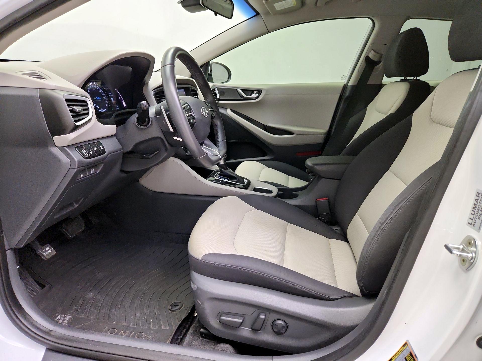 Thumbnail: 2019 Hyundai Ioniq - 11