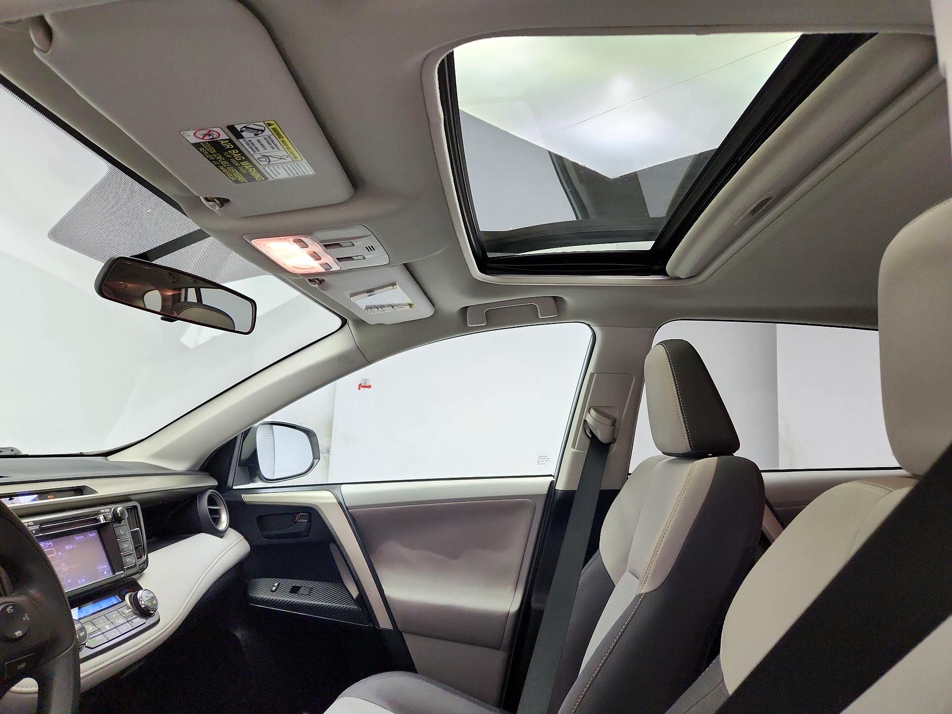 Thumbnail: 2013 Toyota RAV4 - 19