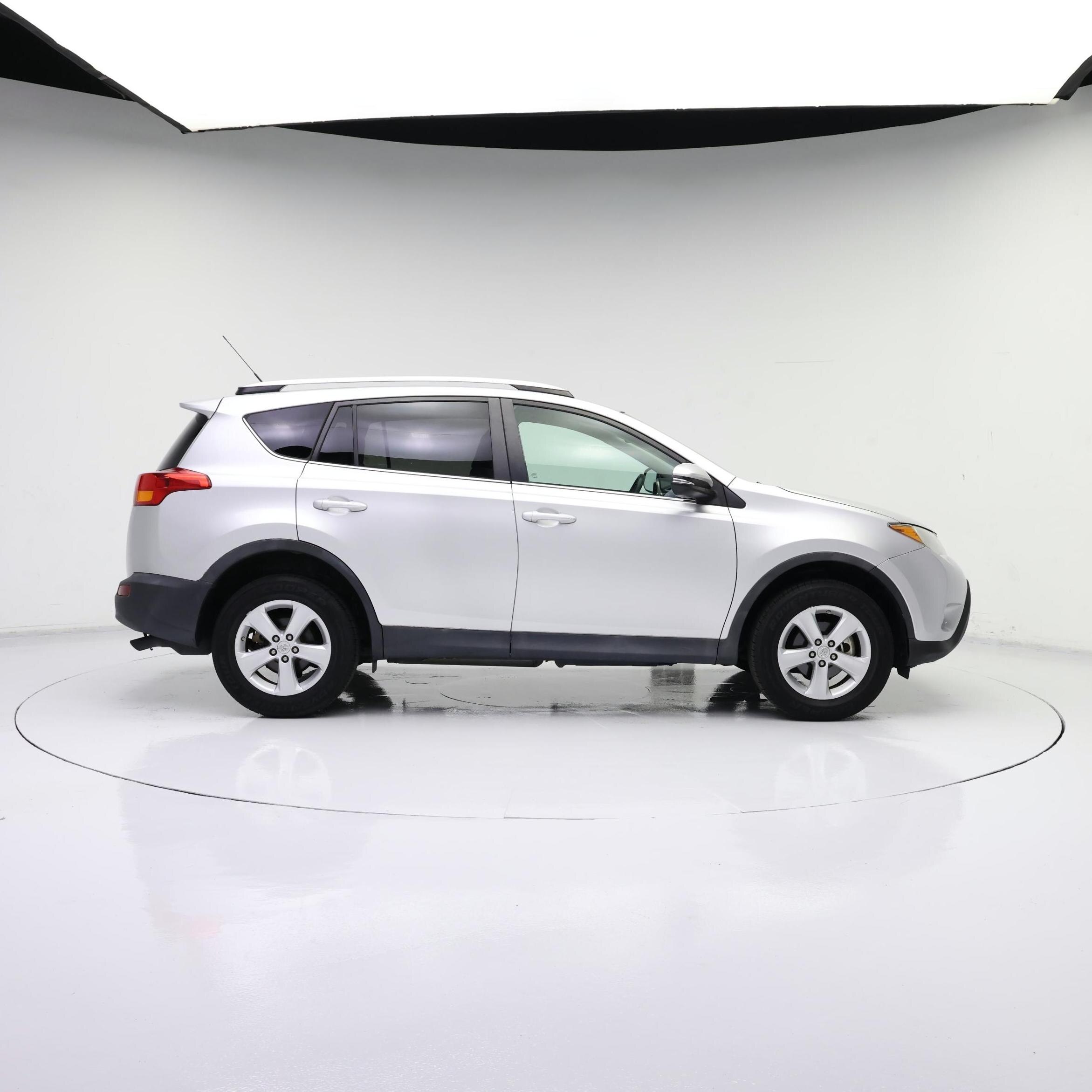 Thumbnail: 2013 Toyota RAV4 - 7