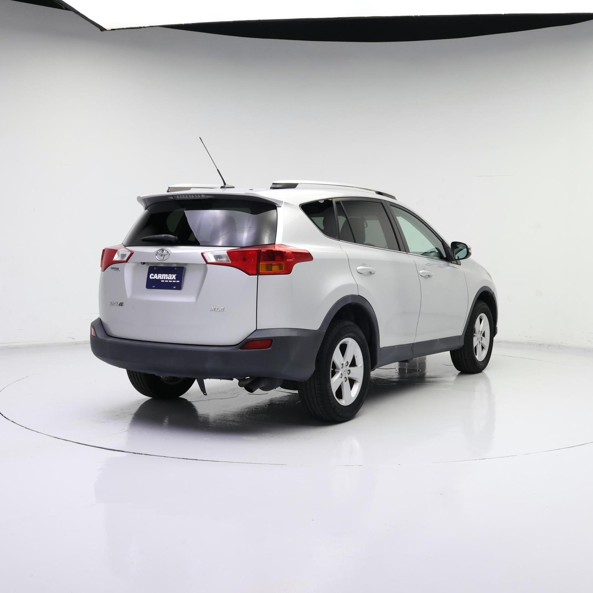 Thumbnail: 2013 Toyota RAV4 - 8