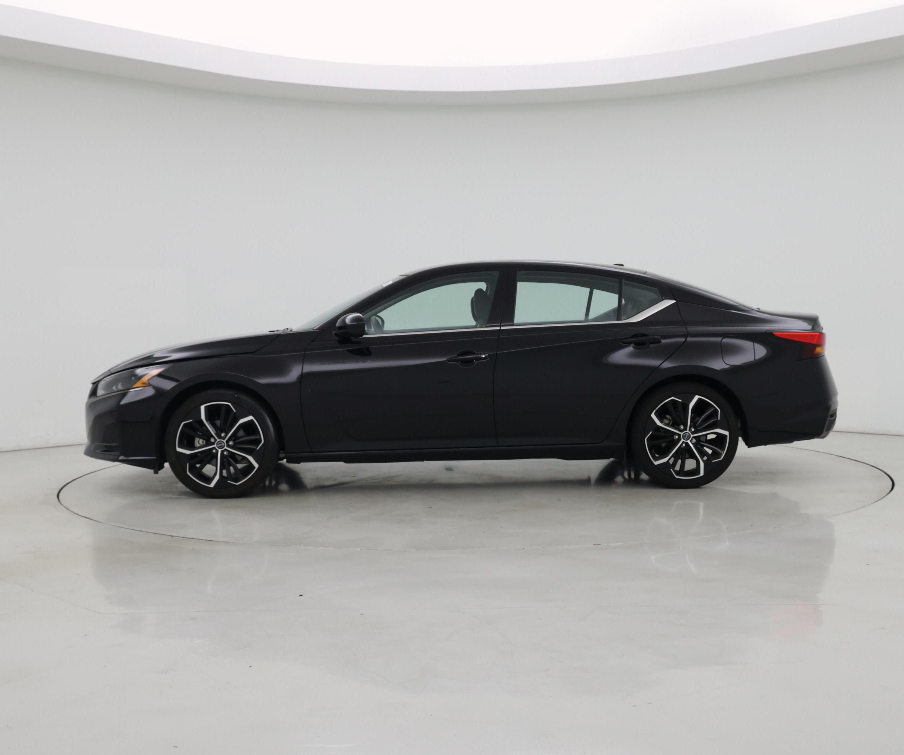 Thumbnail: 2024 Nissan Altima - 3