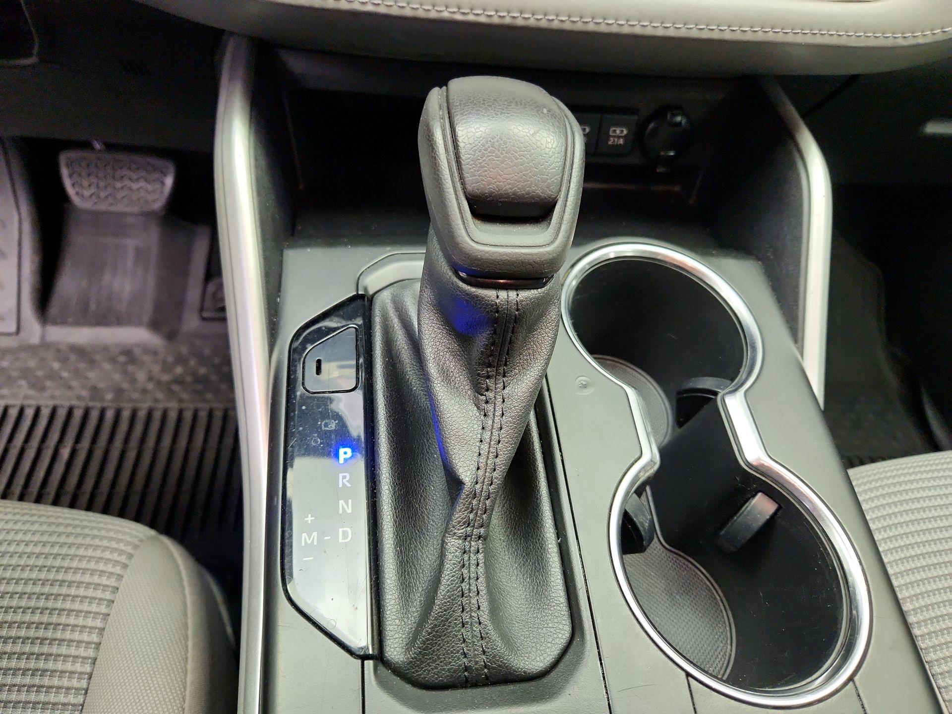Thumbnail: 2021 Toyota Highlander - 17