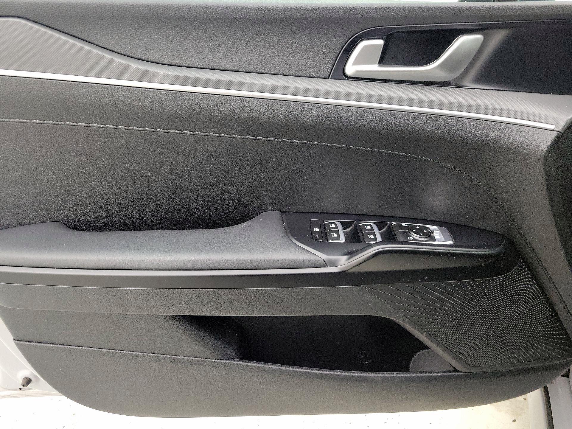 Thumbnail: 2022 Kia K5 - 12