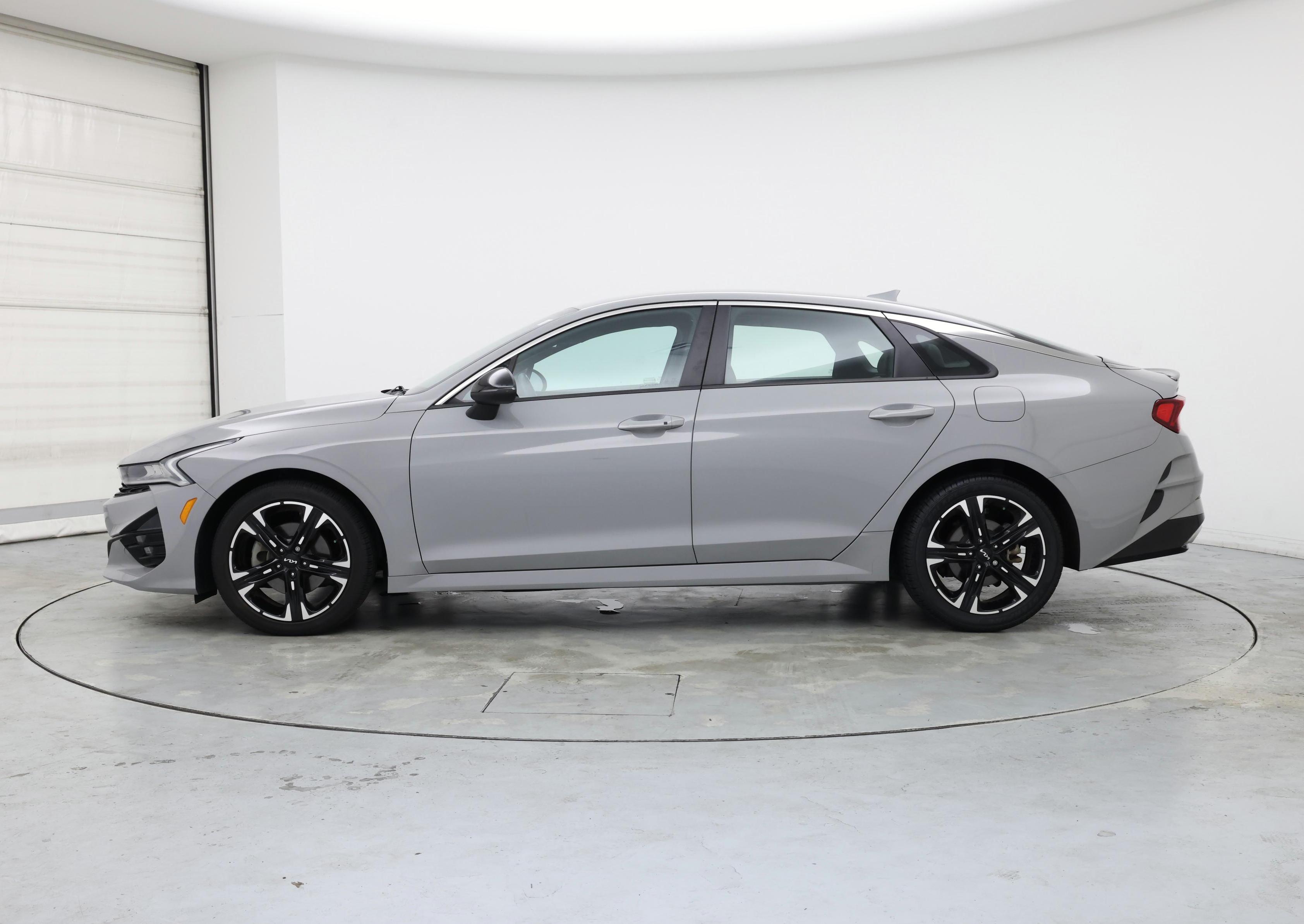 Thumbnail: 2022 Kia K5 - 3