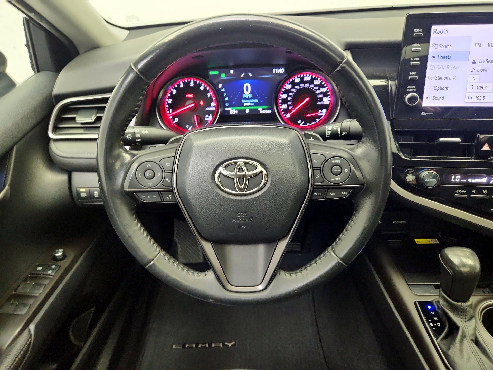 Thumbnail: 2022 Toyota Camry - 10