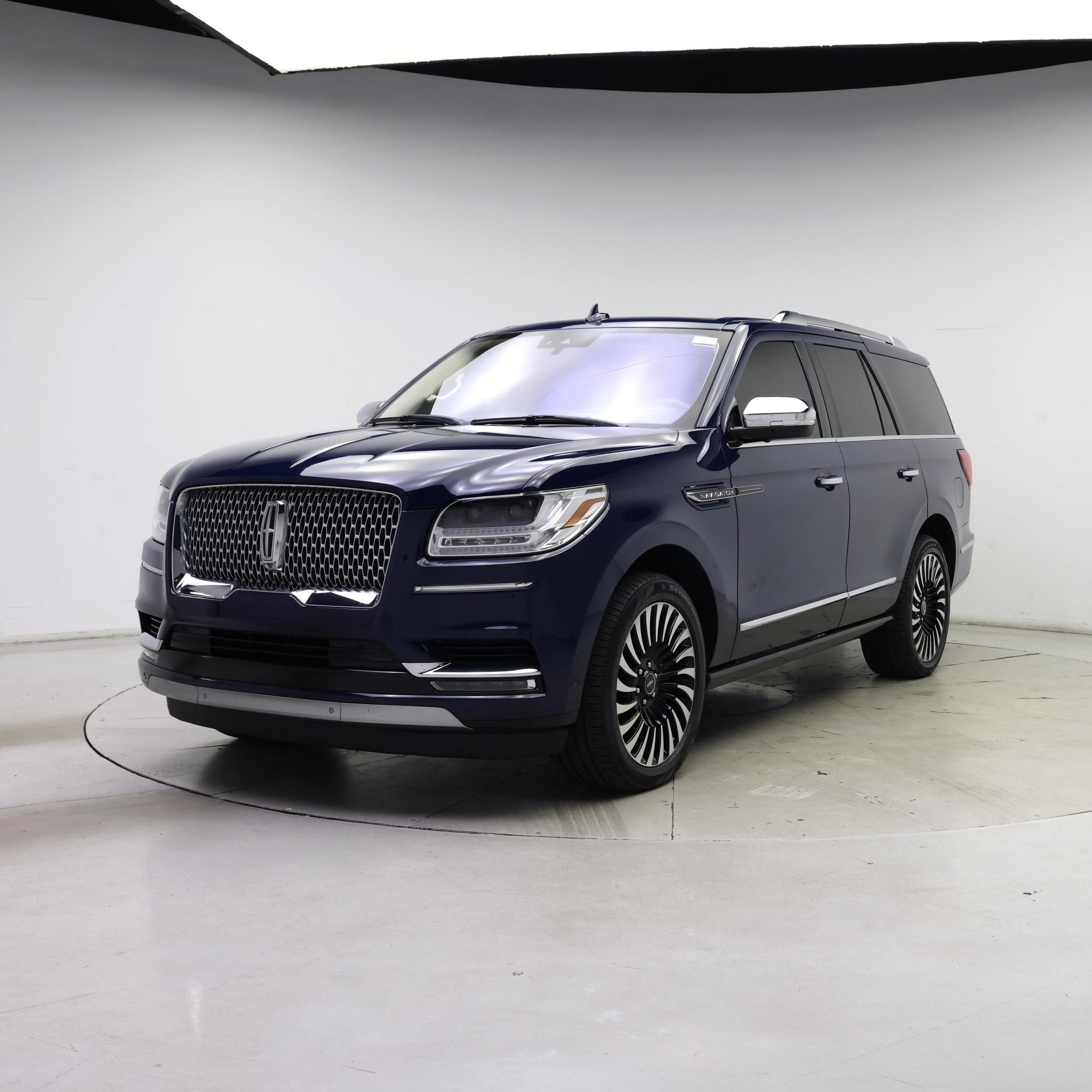 Thumbnail: 2019 Lincoln Navigator - 4