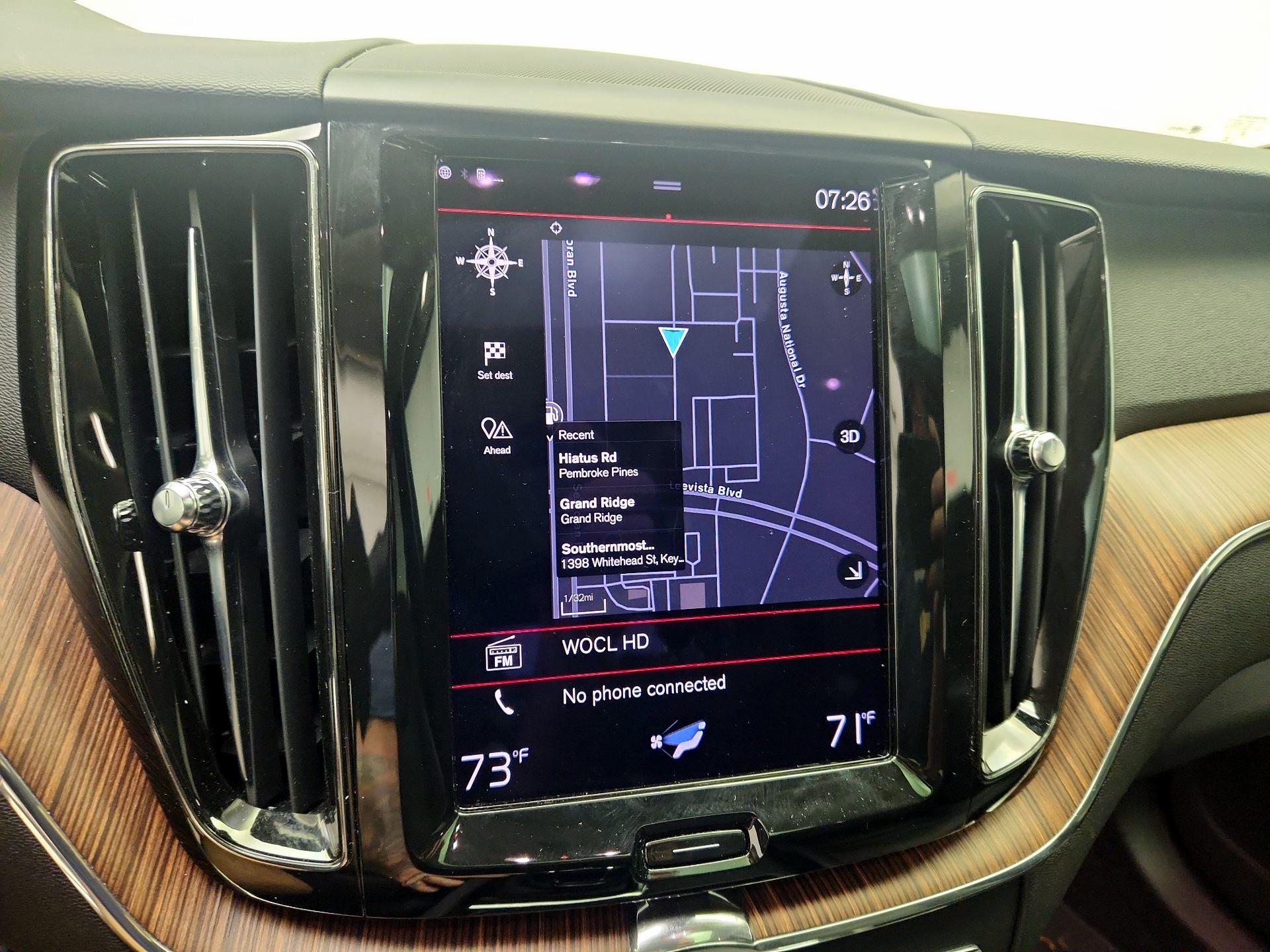 Thumbnail: 2021 Volvo XC60 - 14