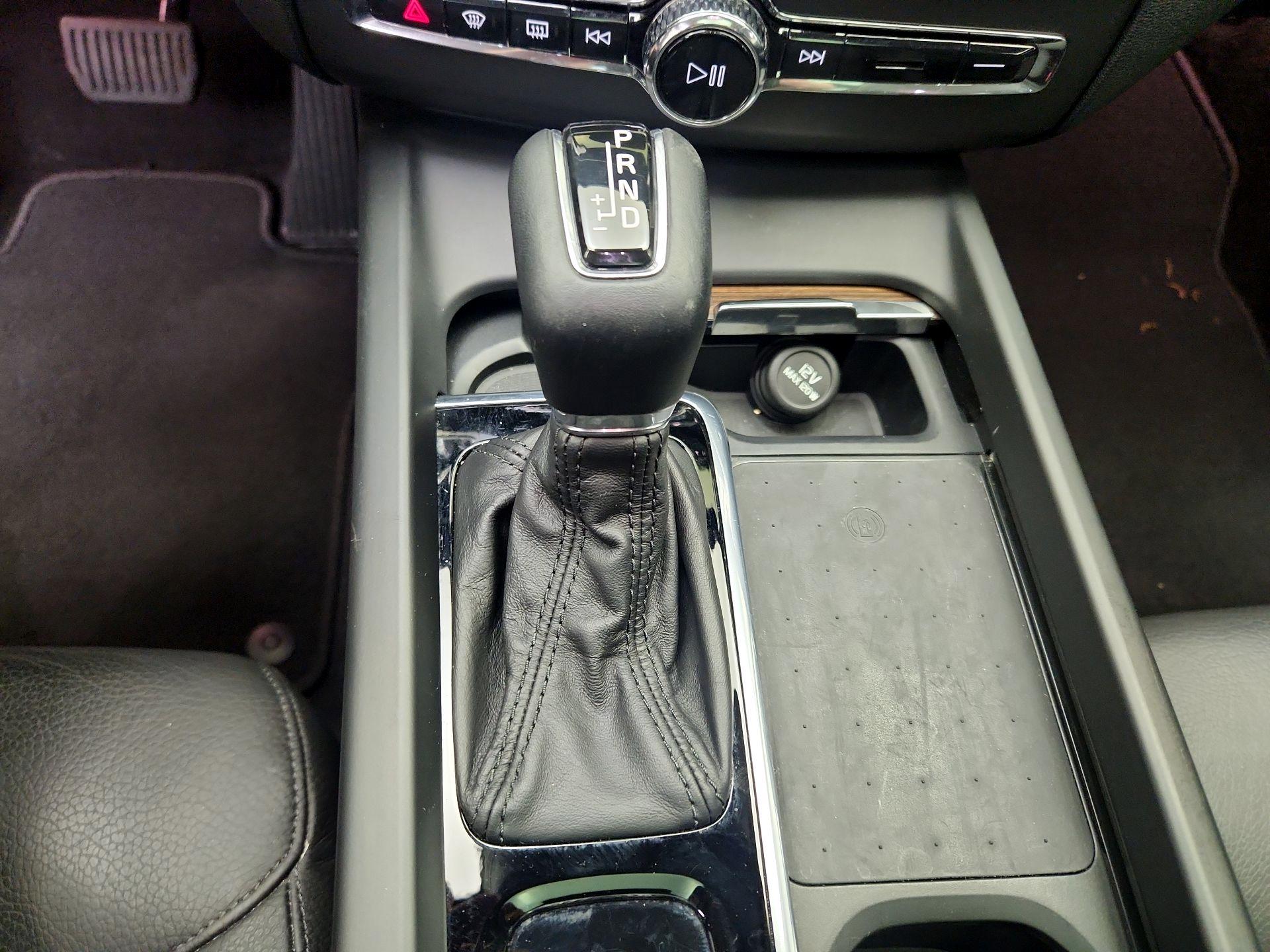 Thumbnail: 2021 Volvo XC60 - 18