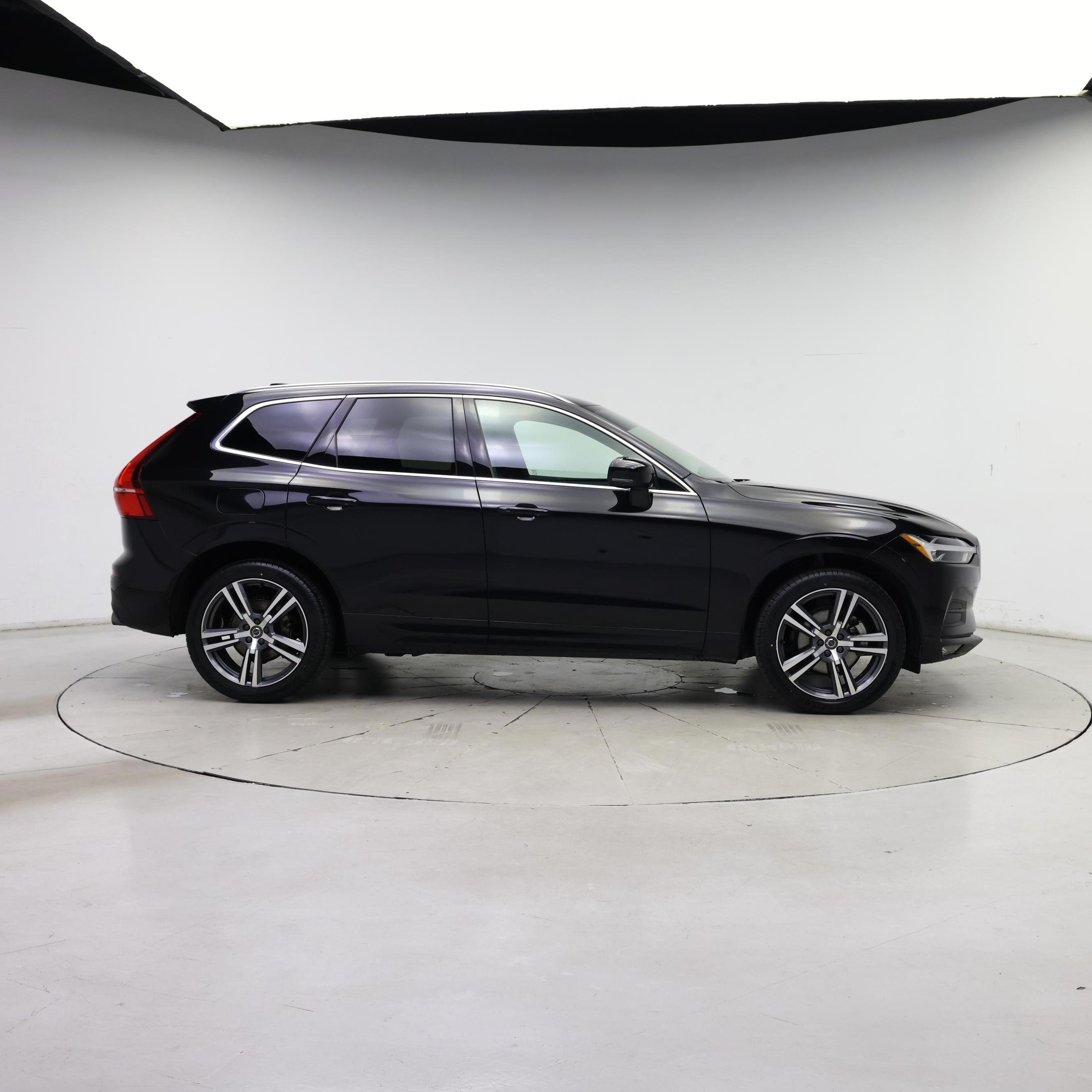 Thumbnail: 2021 Volvo XC60 - 7