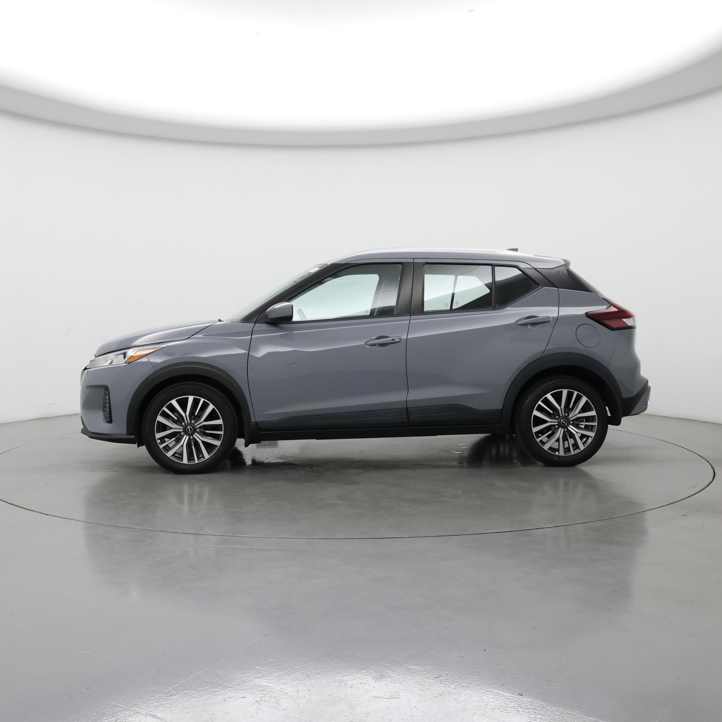 Thumbnail: 2023 Nissan Kicks - 3