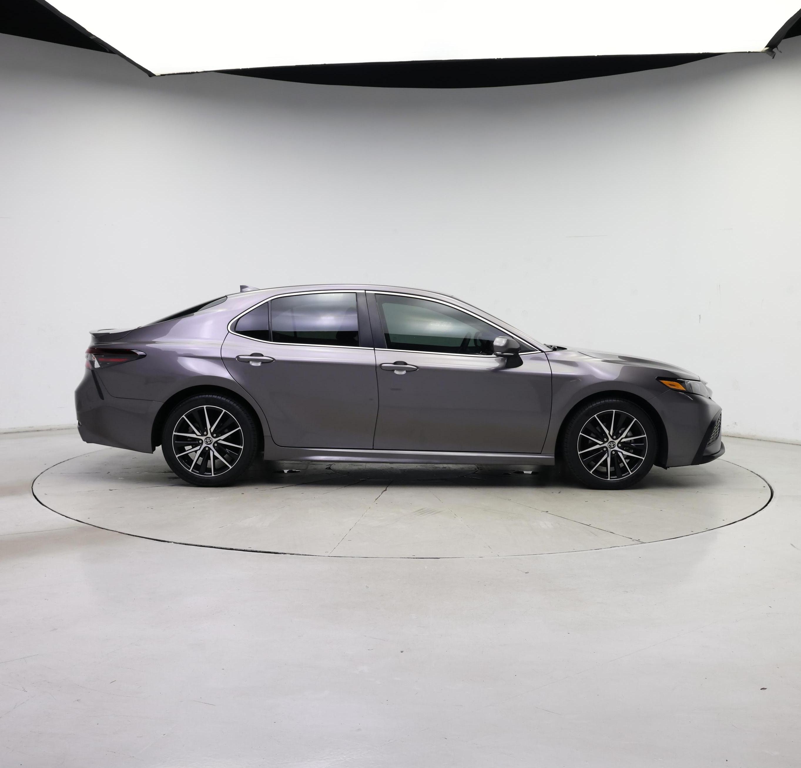Thumbnail: 2022 Toyota Camry - 7
