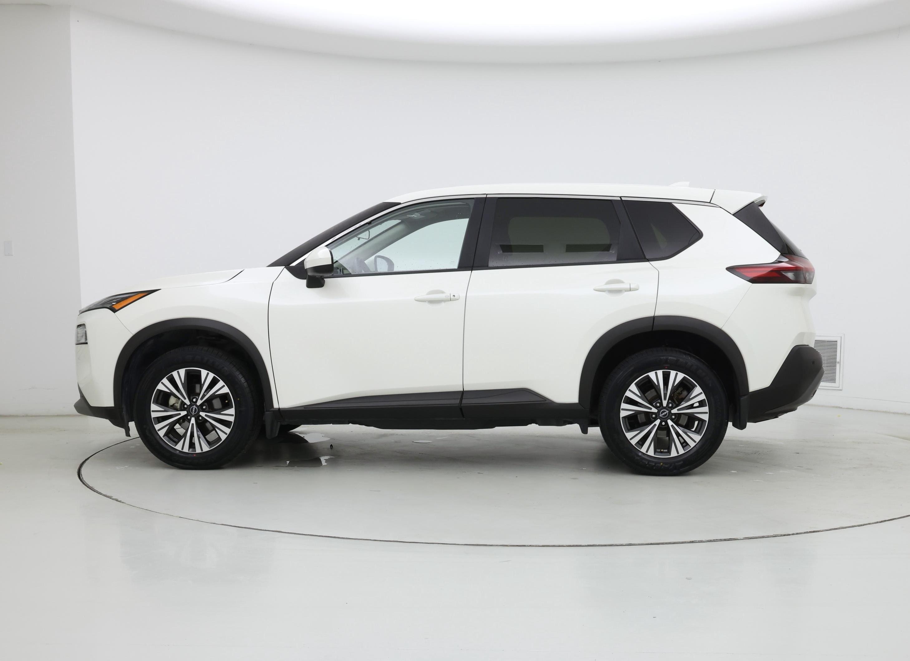 Thumbnail: 2023 Nissan Rogue - 3