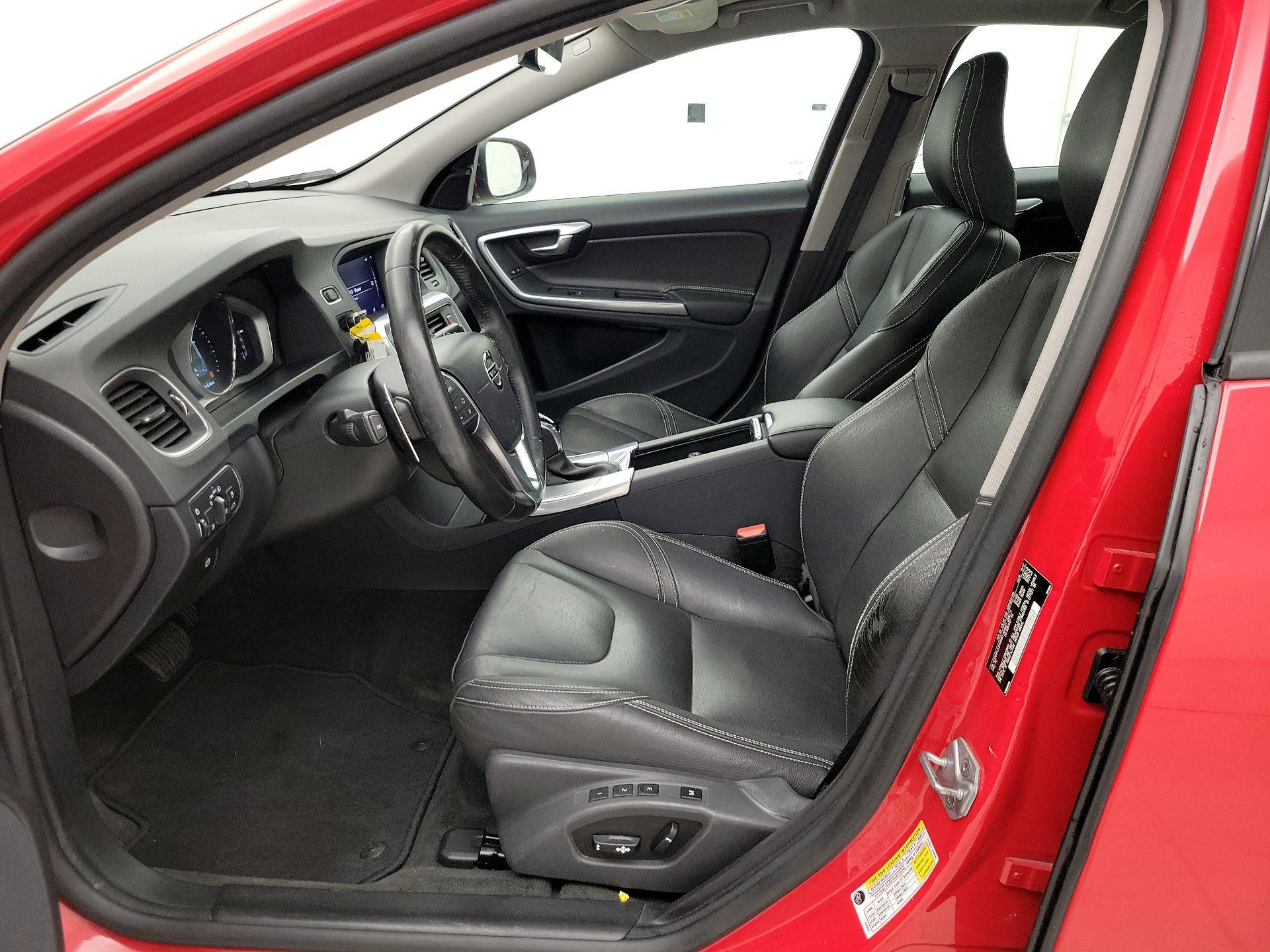 Thumbnail: 2018 Volvo S60 - 11