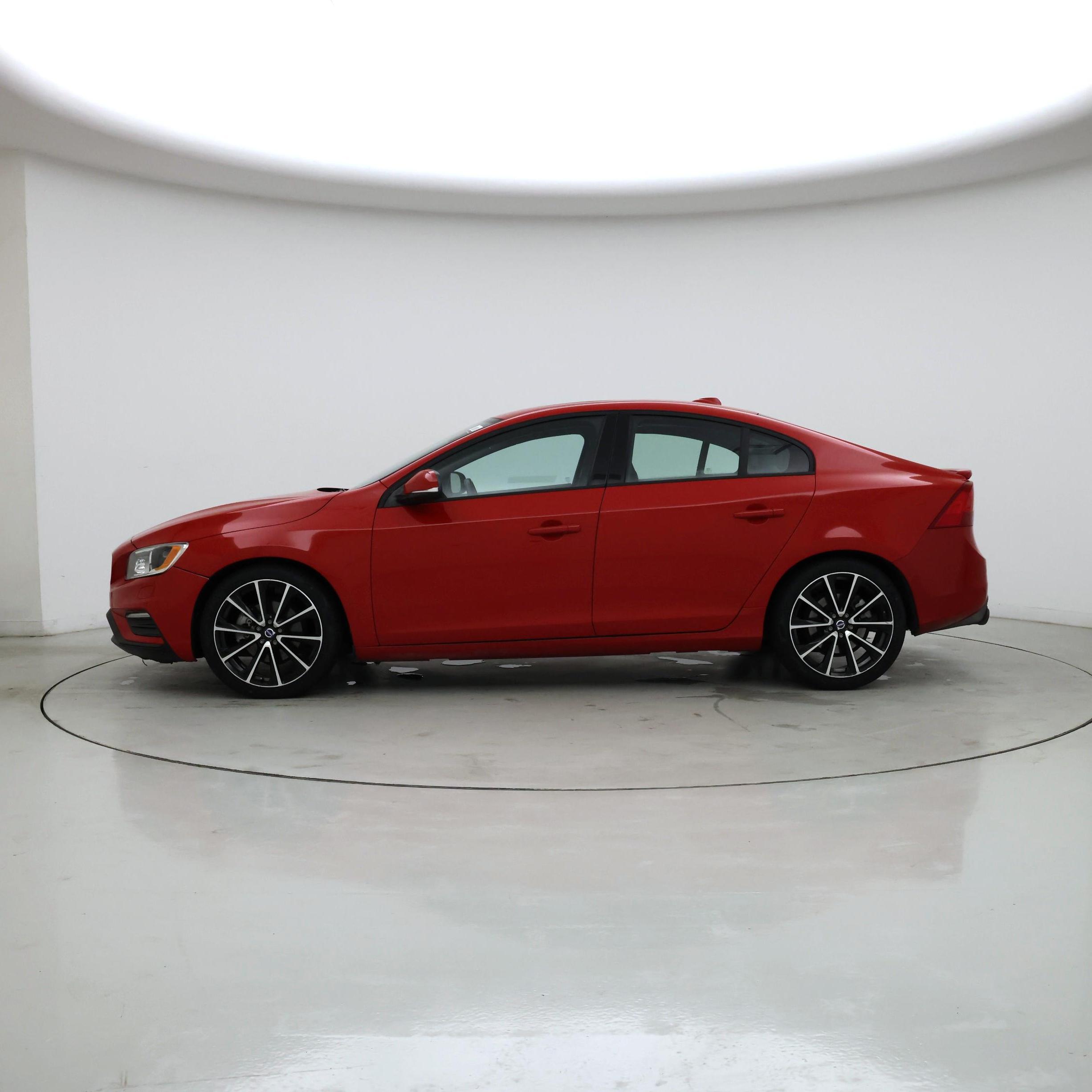 Thumbnail: 2018 Volvo S60 - 3