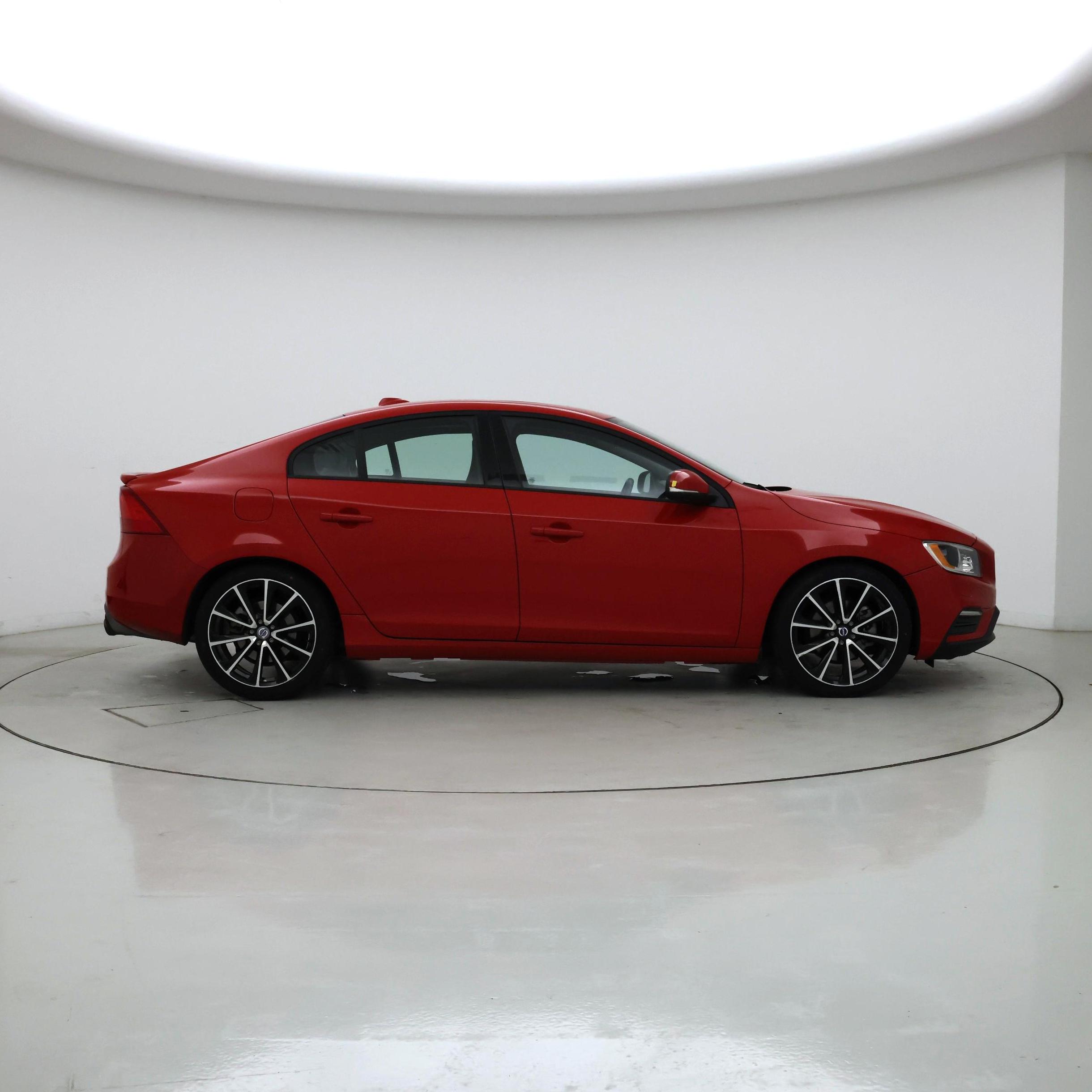 Thumbnail: 2018 Volvo S60 - 7