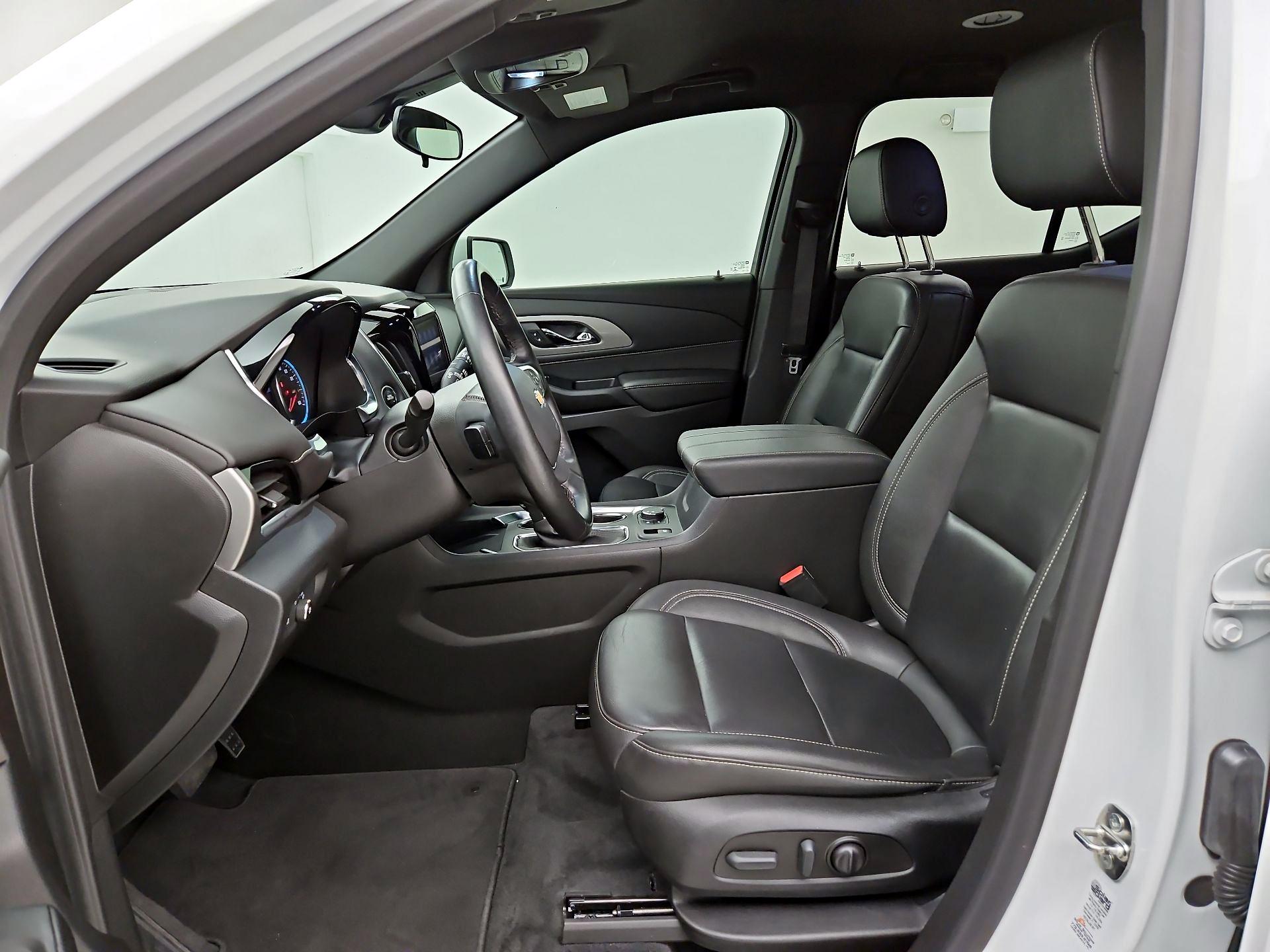 Thumbnail: 2023 Chevrolet Traverse - 11
