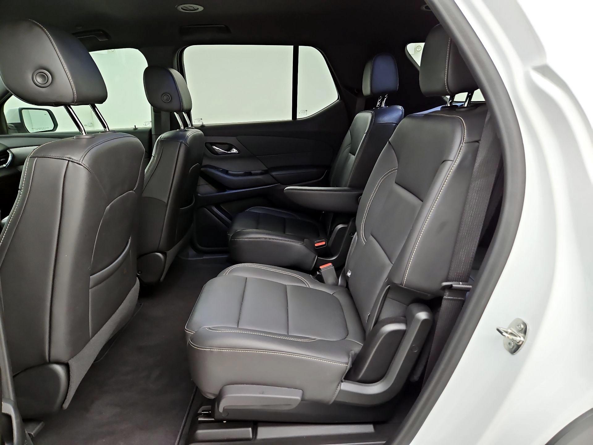 Thumbnail: 2023 Chevrolet Traverse - 19