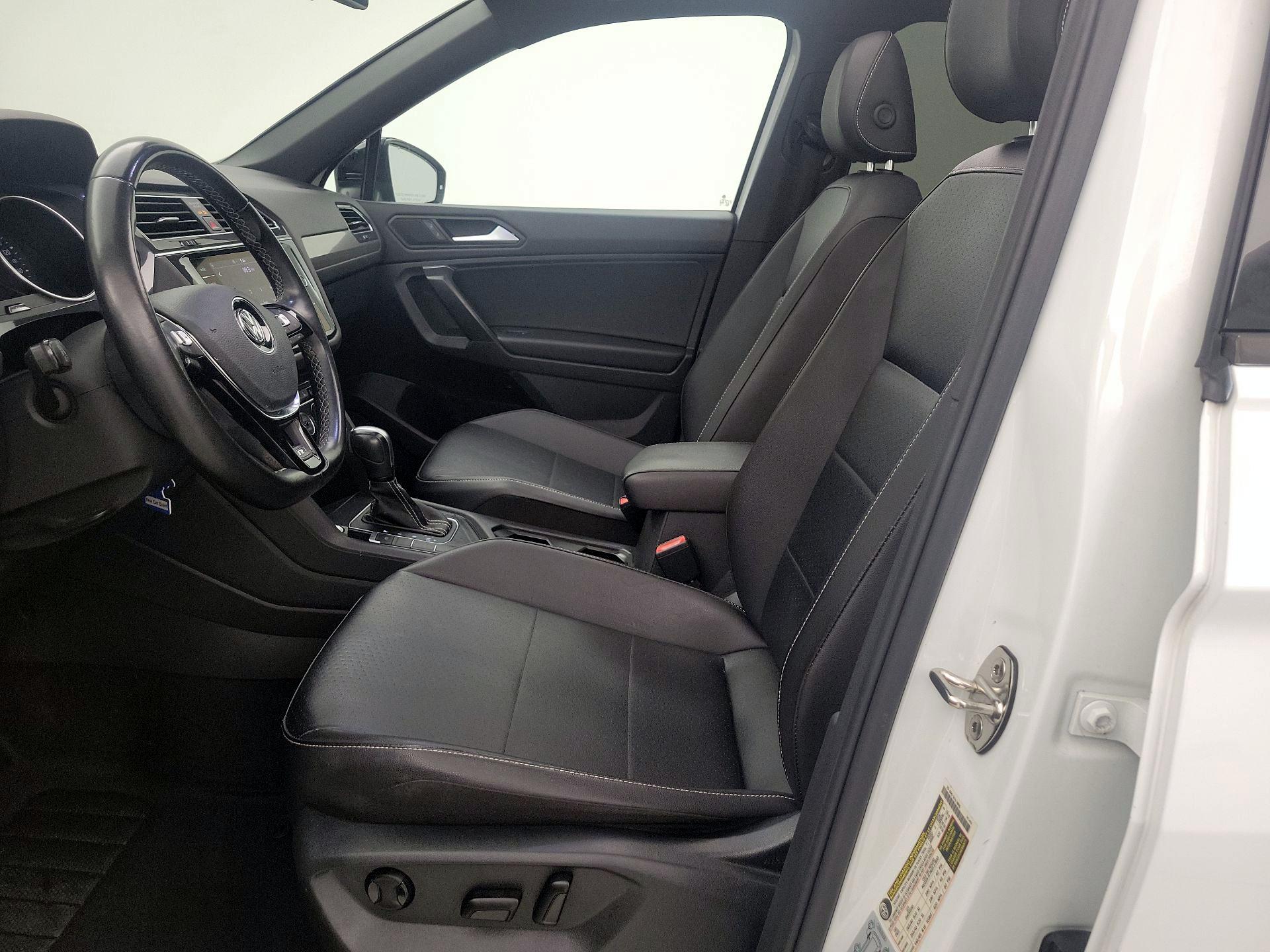 Thumbnail: 2021 Volkswagen Tiguan - 11