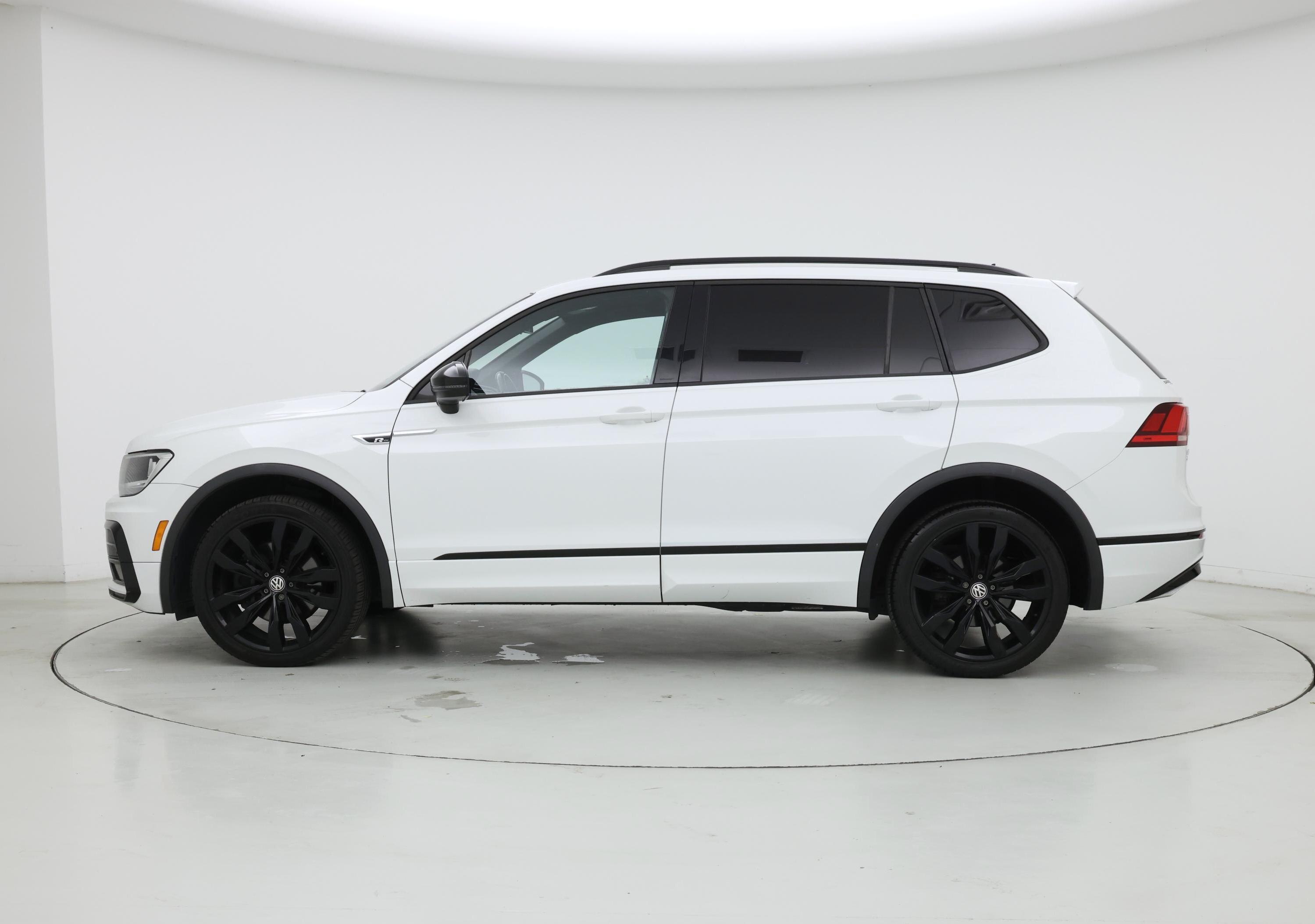 Thumbnail: 2021 Volkswagen Tiguan - 3
