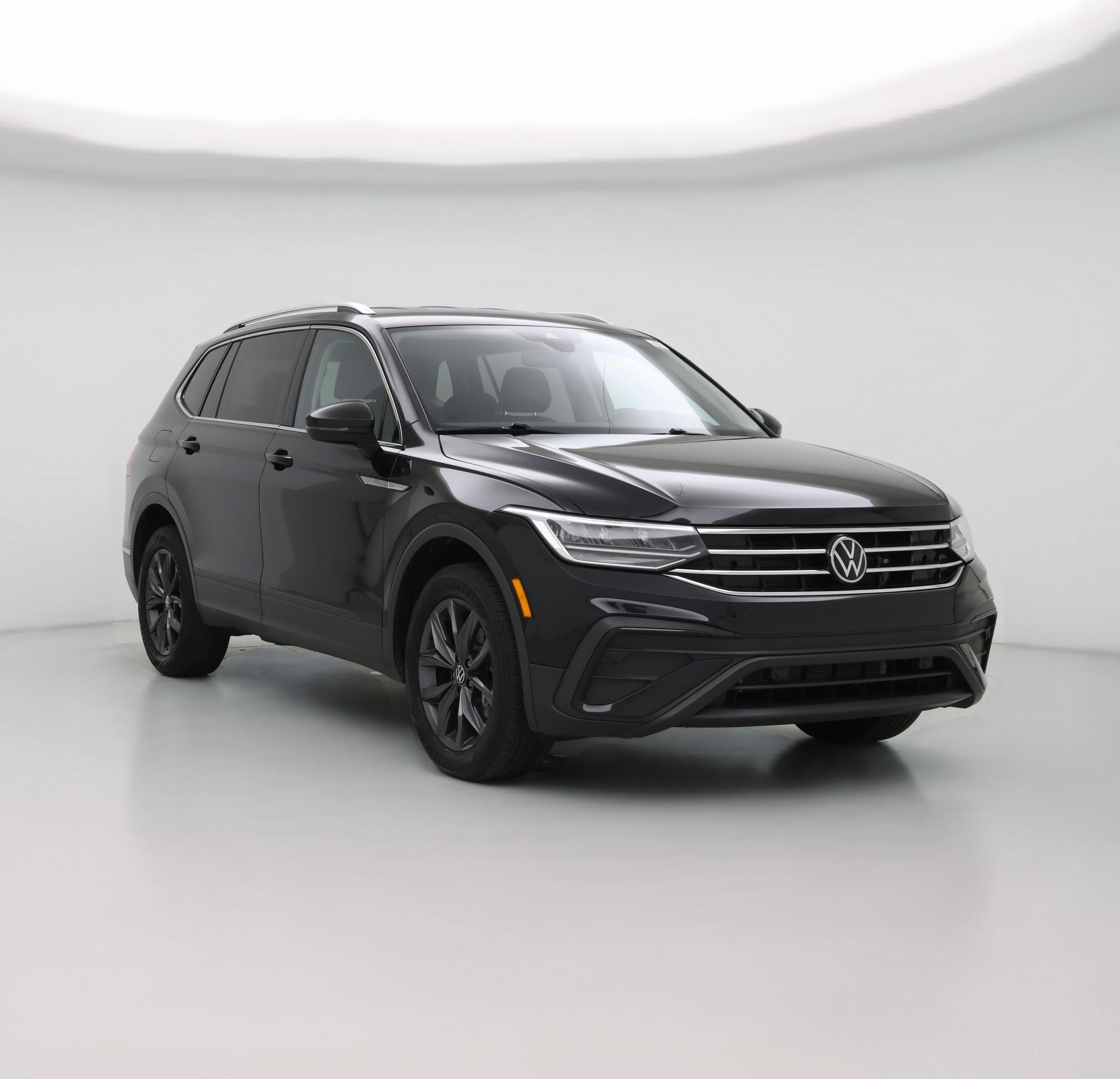Thumbnail: 2022 Volkswagen Tiguan - 1