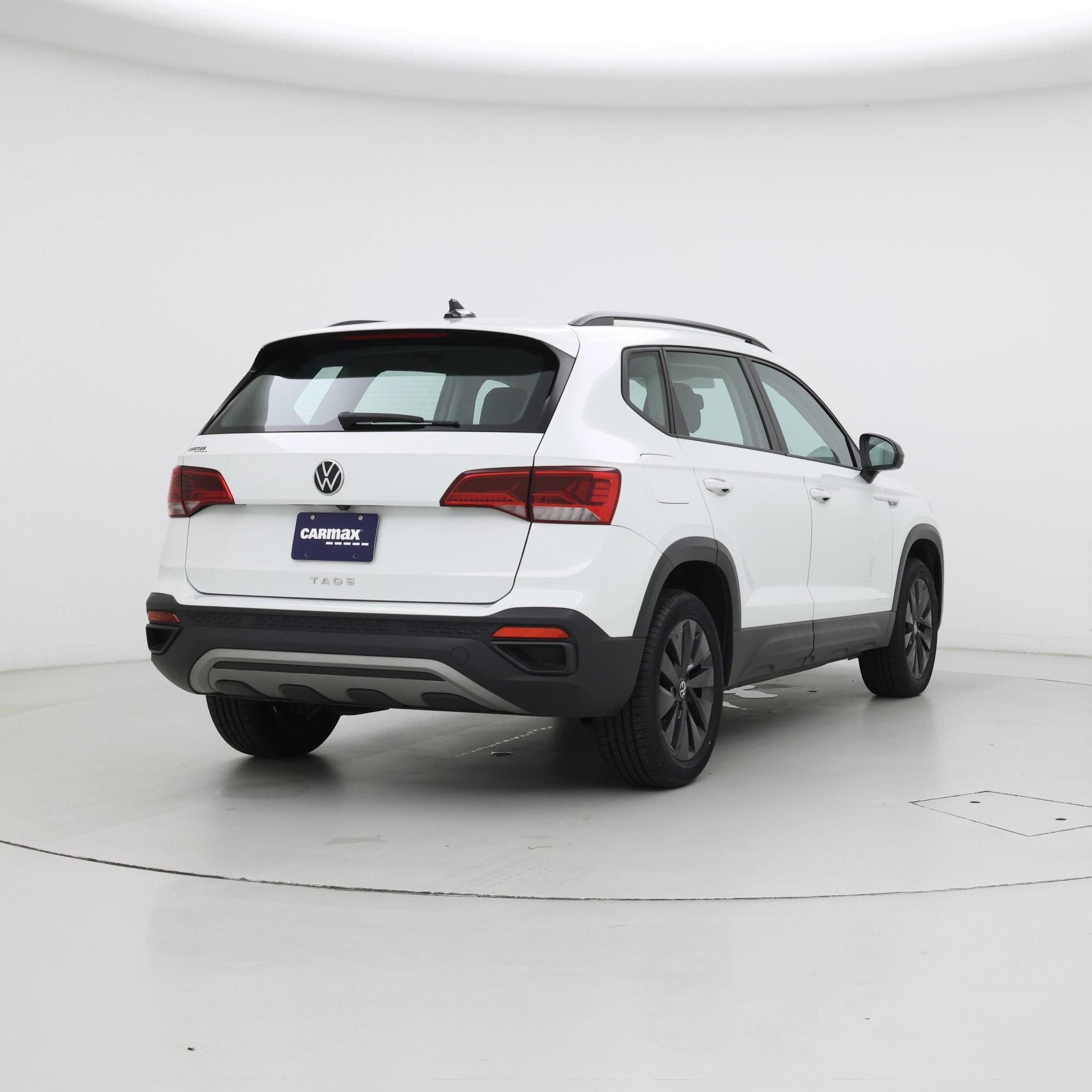 Thumbnail: 2022 Volkswagen Taos - 8